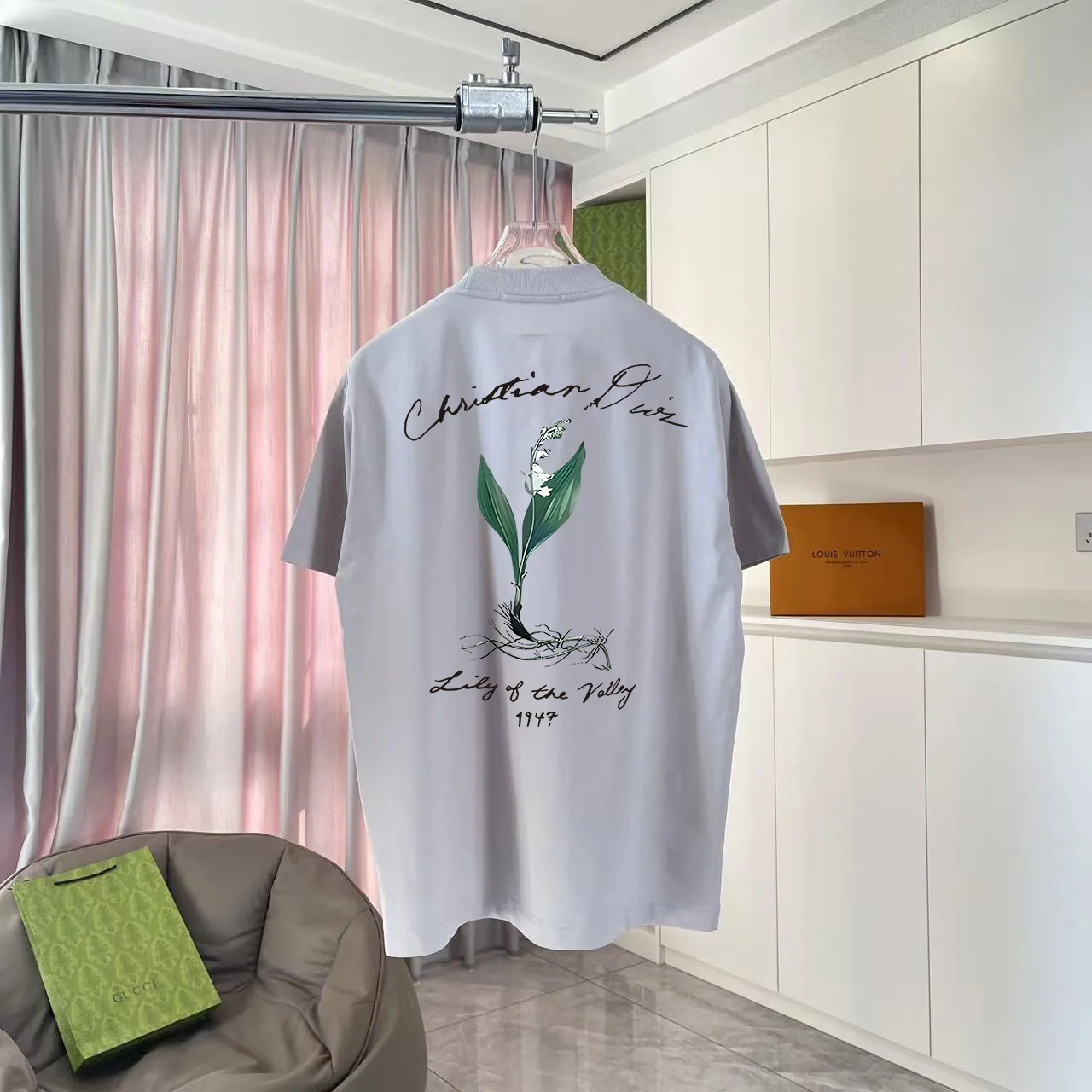 🅿️170 Dio Dior 2025 summer new style Personalized letter logo printing Short-sleeved T-shirt Customized fabric 300g Same style for men and women Color: Black White Pink Sky Blue Iron Gray Size: S M L XL XXL Five codes ​