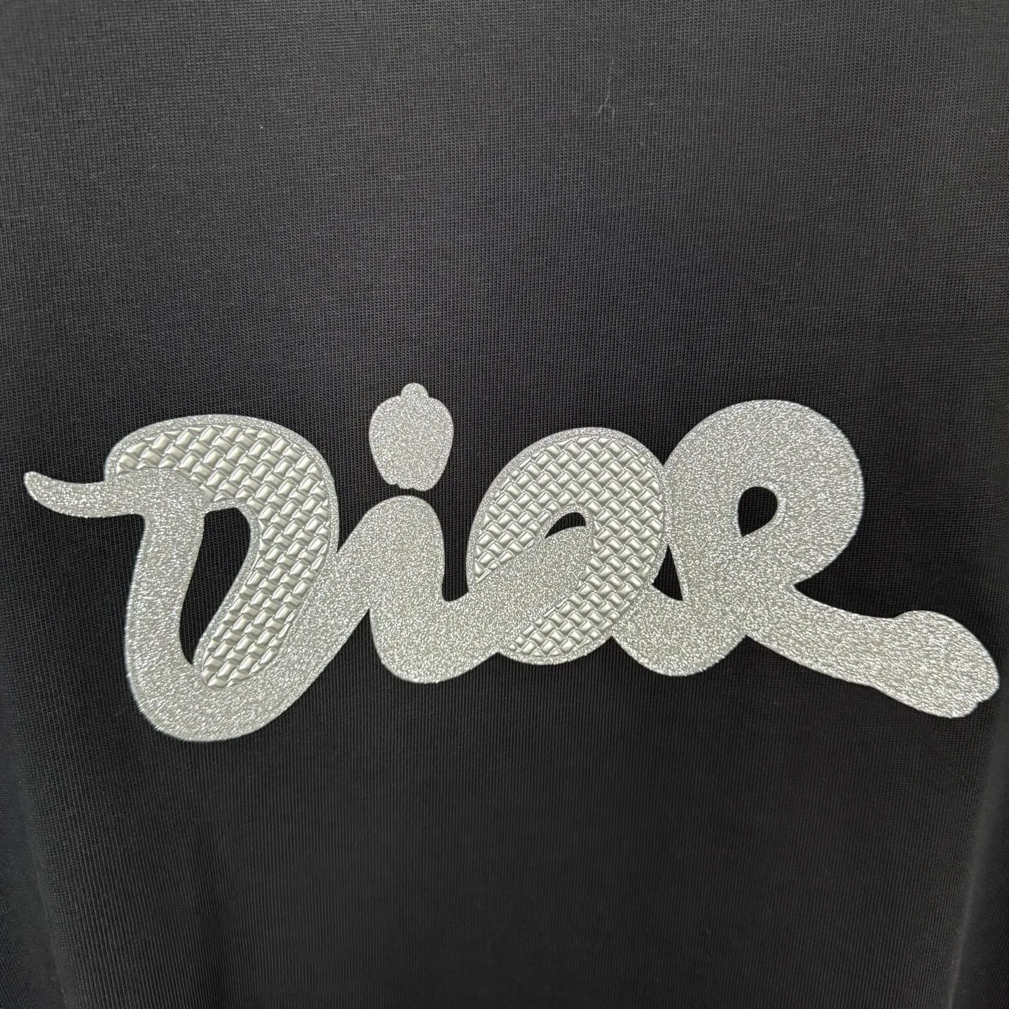🅿️210 Dior 25ss New Year of the Snake round neck half-sleeved T-shirt 25 new style Year of the Snake classic pattern logo on the chest 320g high weight Three needle threading Washed pre-shrunk Loose version Same style for men and women Black and white 2 colors Size: S-XL