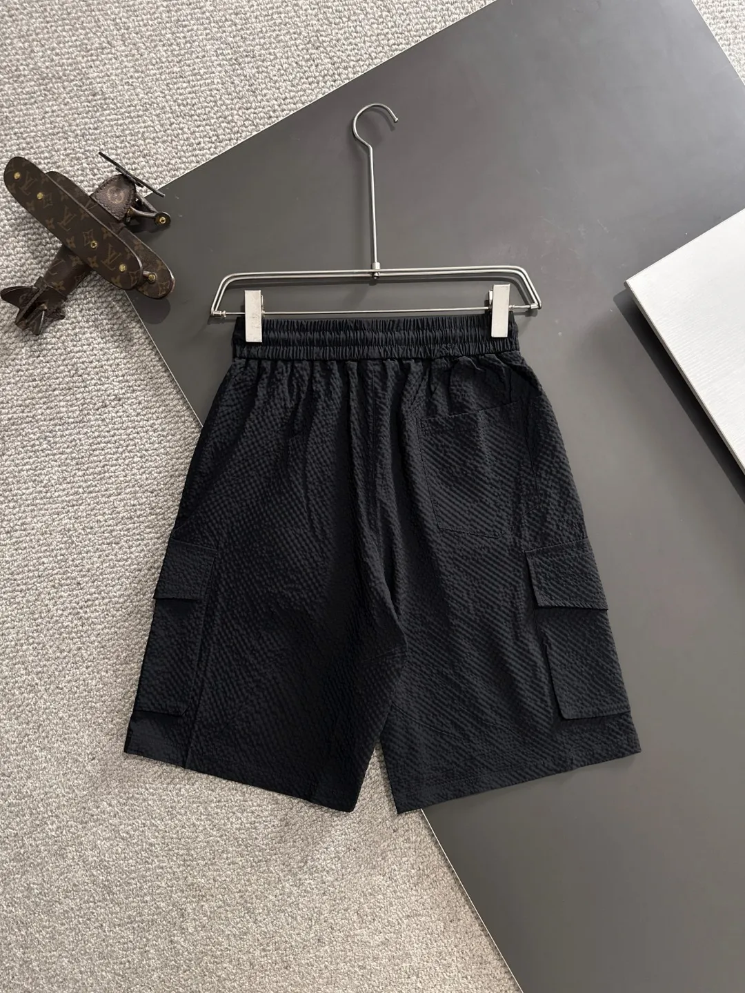 🅿️500 Next day shipping High-quality suit Dior 2025 new summer casual suit, exquisite and high-end details, full of high-end feeling. Customized high-end liquid ammonia cotton fabric, the upper body is crisp and stylish, comfortable and not tight. The clean and neat tailoring is full of urban style, which makes you feel good when you wear it. It is the first choice for high-end fashion people, and the upper body effect is super good-looking! Size: M-5XL.