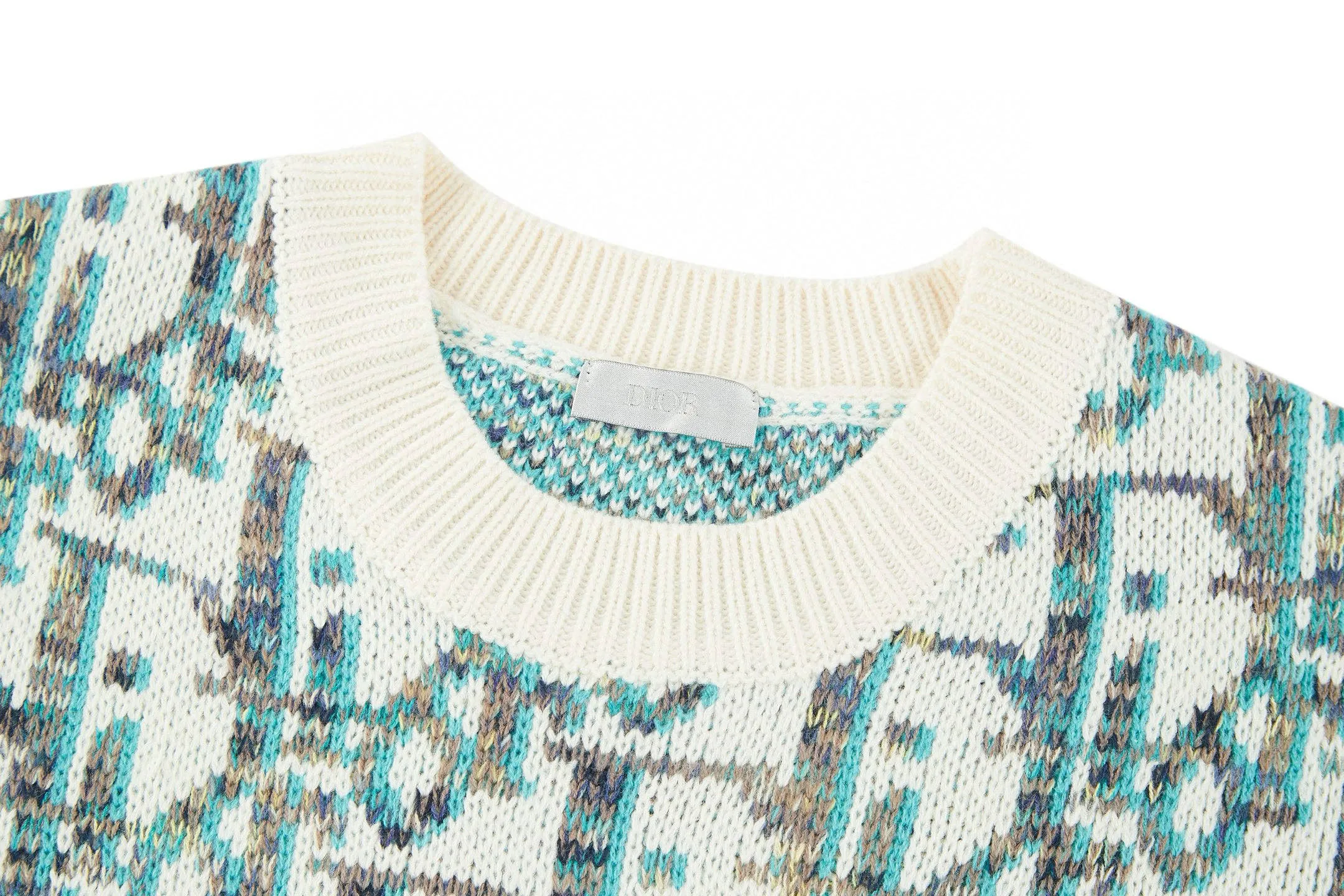 🅿️500 [Exclusive supply] CD 25SS all-over printed jacquard crew neck sweater The state-owned company purchased the ZP operation for 14,000. The yarn is made of custom-dyed beige, blue, brown, and yellow yarns. 100% wool yarn is twisted into strands. The imported 7-needle jacquard craft yarn is clear and textured. There are obvious wool fibers on the surface. The special hemless design matches the macaron color system perfectly. The whole body is jacquard. Every letter is in position to distinguish it from the wrong version on the market. Size:S-M-L