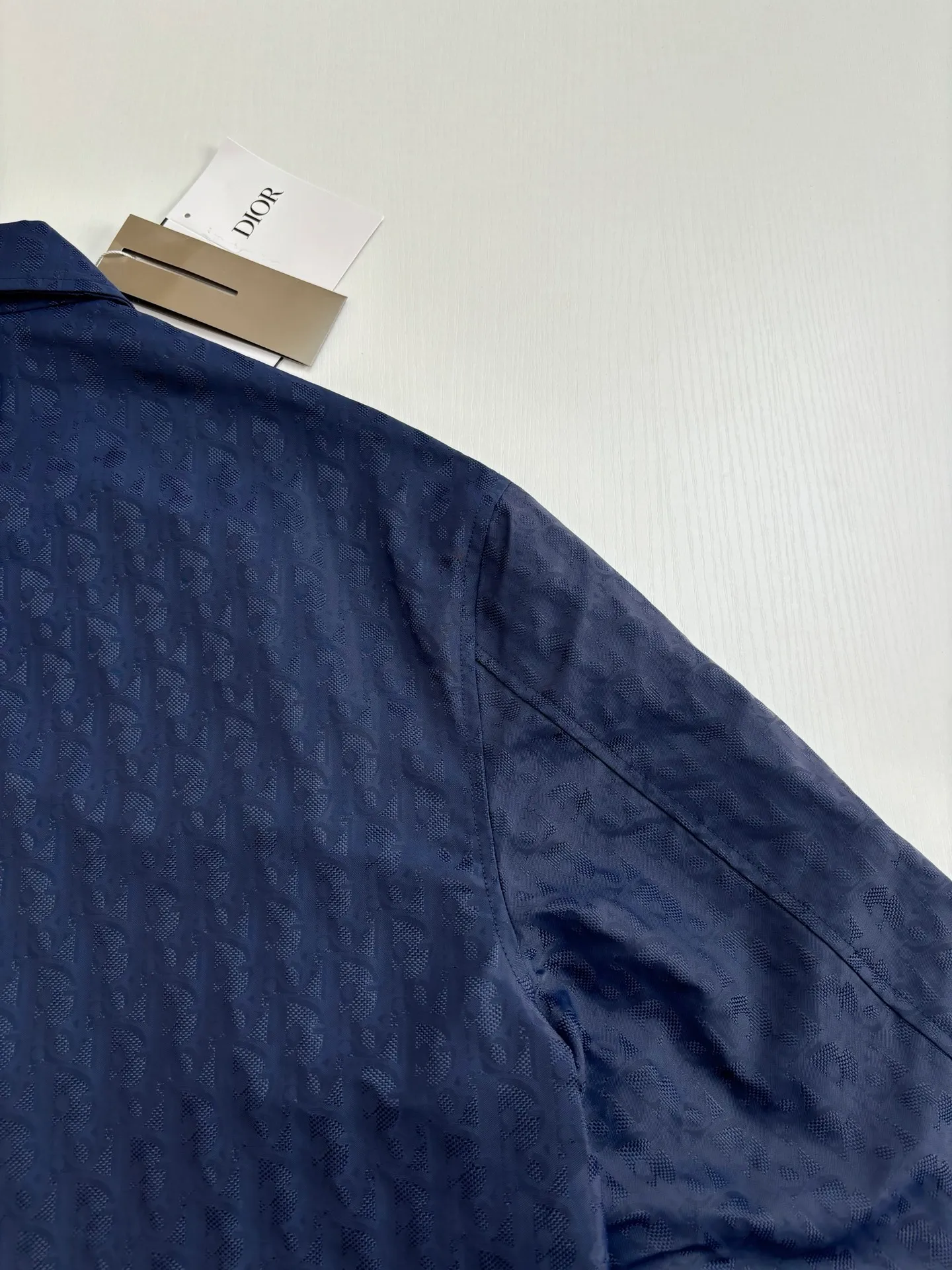 🅿️650 Dio*/Dior 25Fw new jacquard dark pattern lapel jacket is made of technical jacquard fabric, decorated with classic letter twill print throughout, with wide-angle collar, button closure and brand letter rubber logo on the back Size: S/M/L/XL