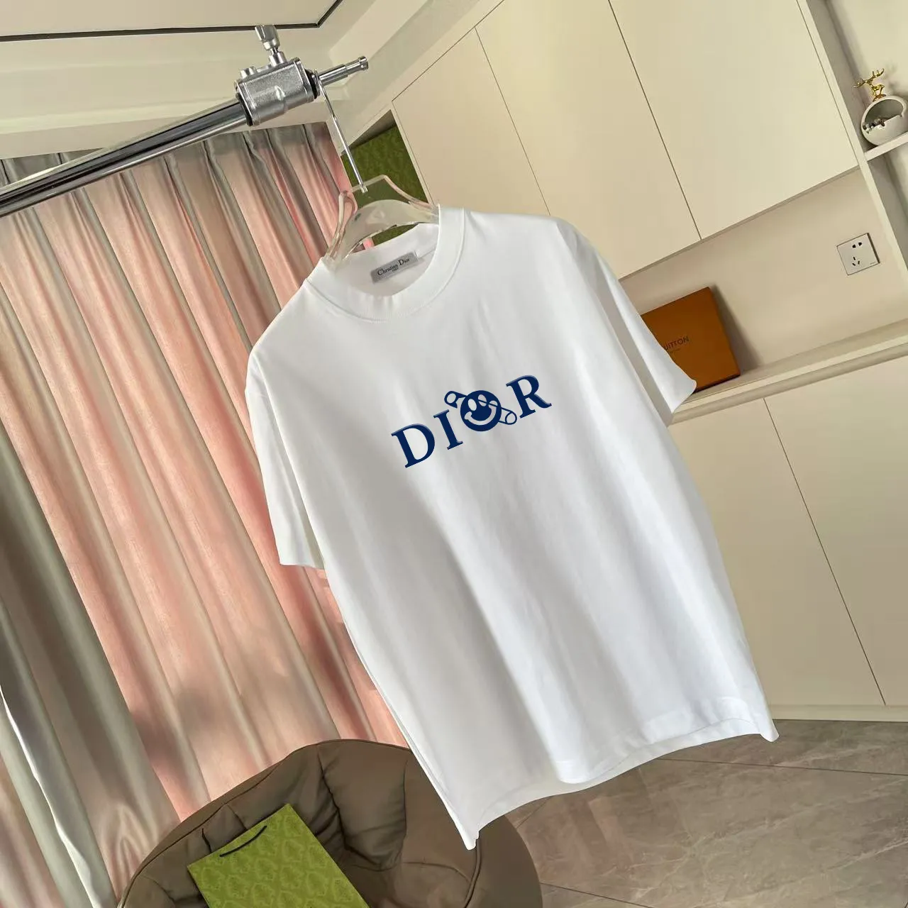 🅿️170 Dio Dior 2025 summer new style Personalized letter logo printing Short-sleeved T-shirt Customized fabric 300g Same style for men and women Color: Black White Sky Blue Iron Gray Size: S M L XL XXL Five codes​