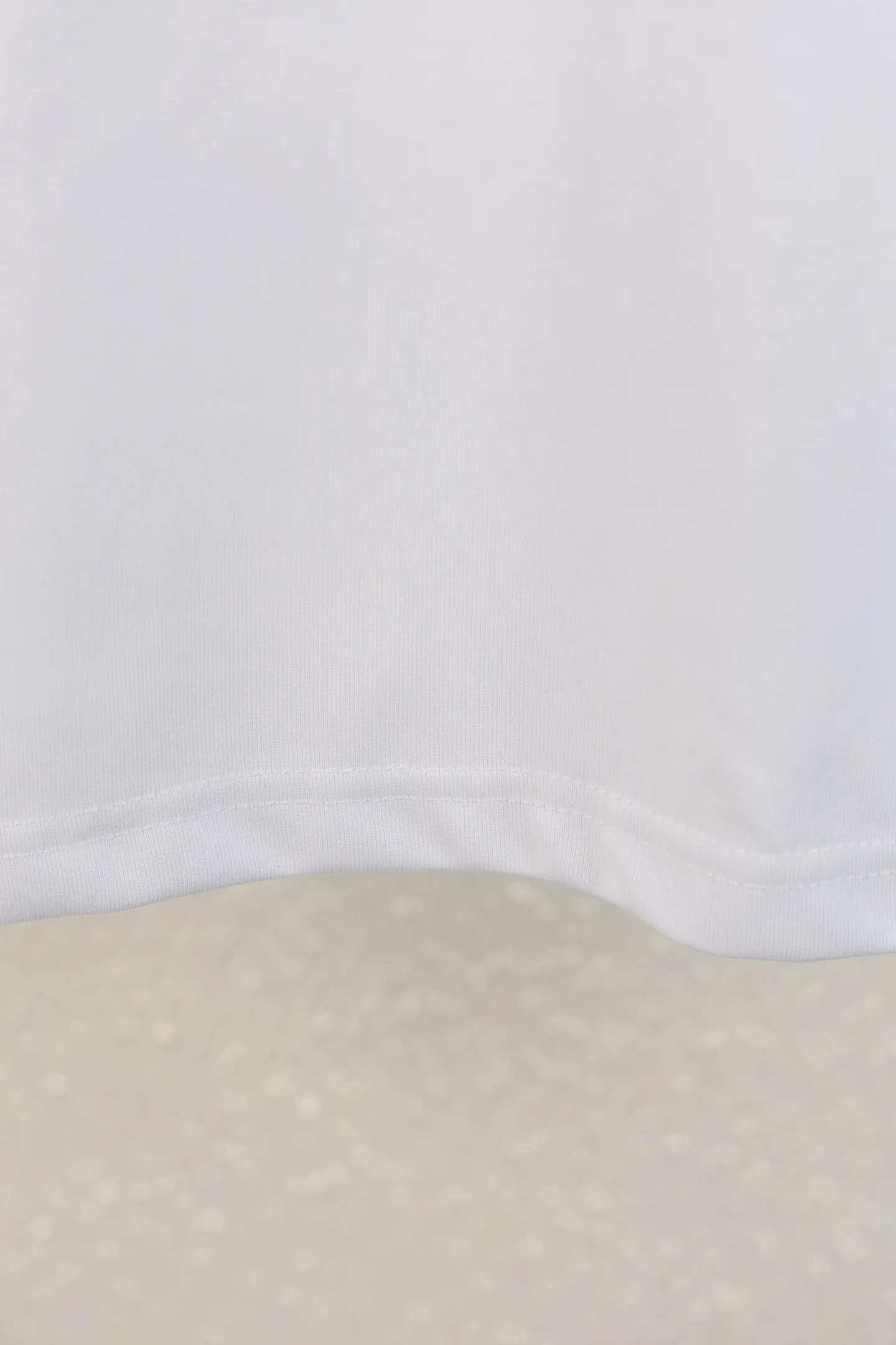 🅿️170 style number k8041 DIOR Dior embroidered letters‼ ️Short-sleeved T-shirt® is the same as the official website *Customized 280g cotton fabric, soft, skin-friendly and comfortable *CD letter logo embroidered on the front *A very simple and elegant one that is unparalleled in terms of upper body comfort, interpreting your luxury and taste, and creating your fashionable charm. ⚠️Washing method: It is recommended to dry clean or wrap the reverse side in a laundry bag and machine wash it quickly in cold water and let it dry naturally! ⚠️Same style for men and women 𝐂𝐎𝐋𝐎𝐔𝐑: white black 𝐒𝐈𝐙𝐄 XS S M L