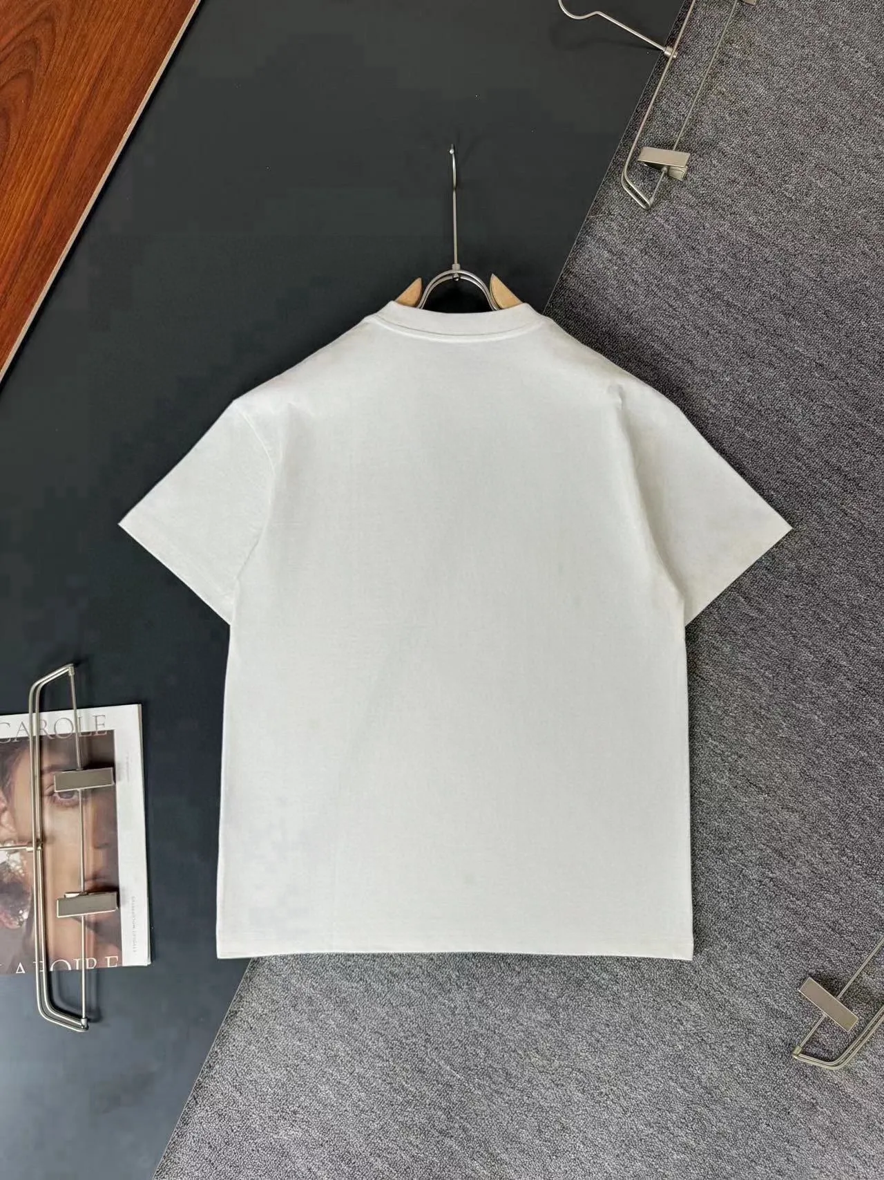 🅿️200 DIOR*Dior*320g heavyweight pure cotton T-shirt, thick, breathable and loose fit. Printed logo design. Spring and summer new round neck fashionable short-sleeved T-shirt. Comfortable against the skin, durable and easy to wear. Meticulous original craftsmanship, a must-have for casual wear. Color: black white. Size: S M L XL XXL