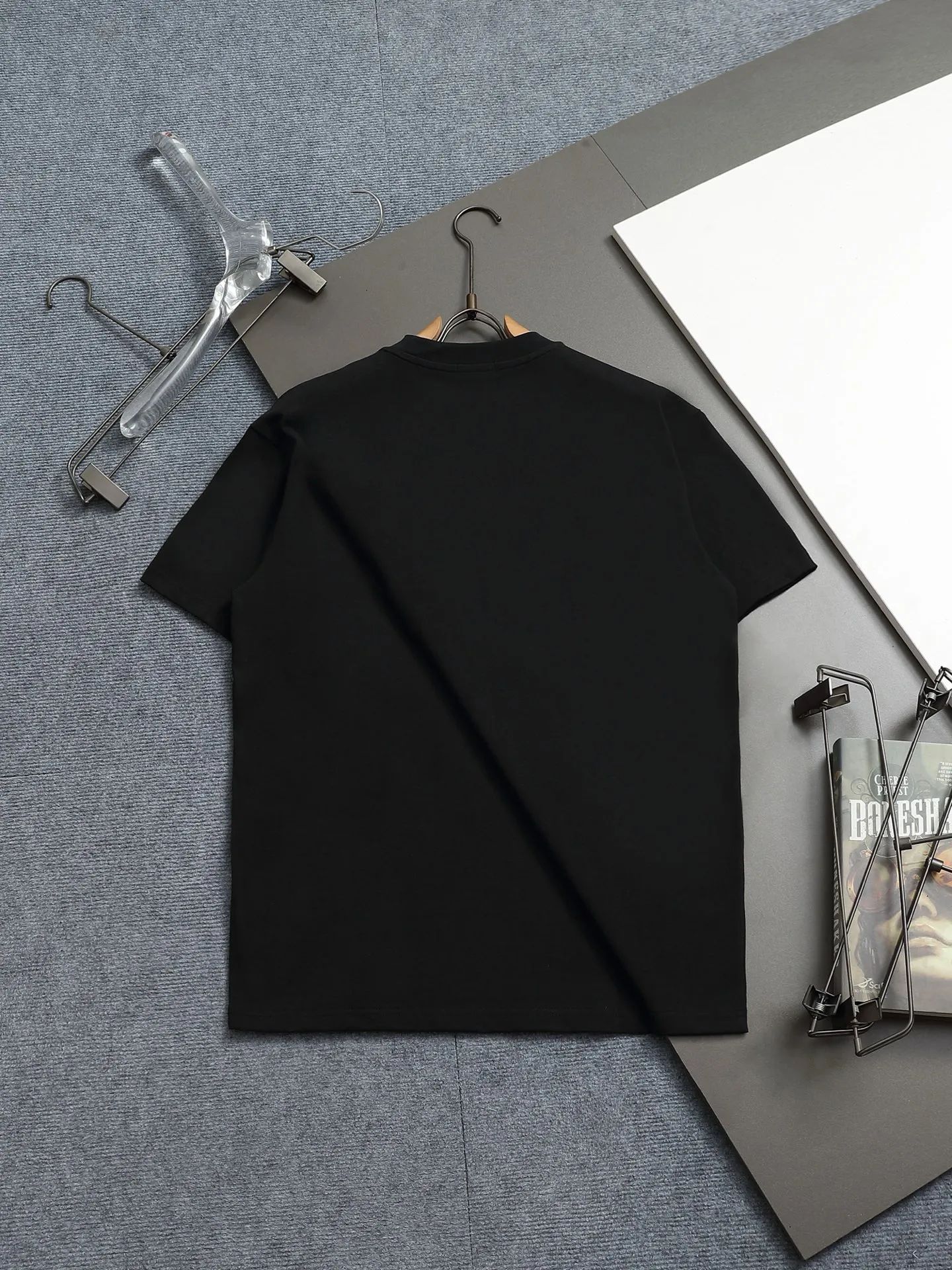 🅿️170 DIOR Dijia 2025 new model, customized 32 counts of 260g cotton cover cotton fabric, washed, no shrinkage, no deformation, no fading, no lint, high-density embroidery of 1947 letter logo, same style for men and women, short-sleeved T-shirt, color: black/white, size: XS-L