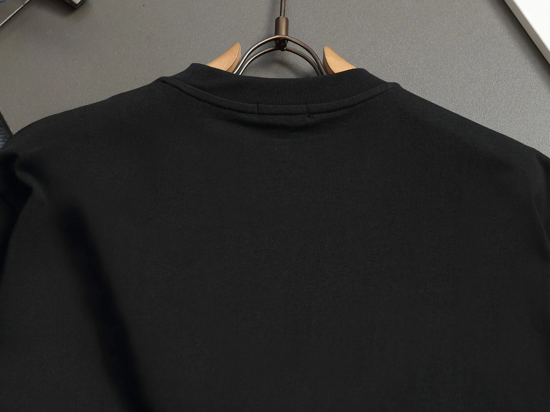 🅿️170 DIOR Dijia 2025 new model, customized 32 counts of 260g cotton cover cotton fabric, washed, no shrinkage, no deformation, no fading, no lint, high-density embroidery of 1947 letter logo, same style for men and women, short-sleeved T-shirt, color: black/white, size: XS-L