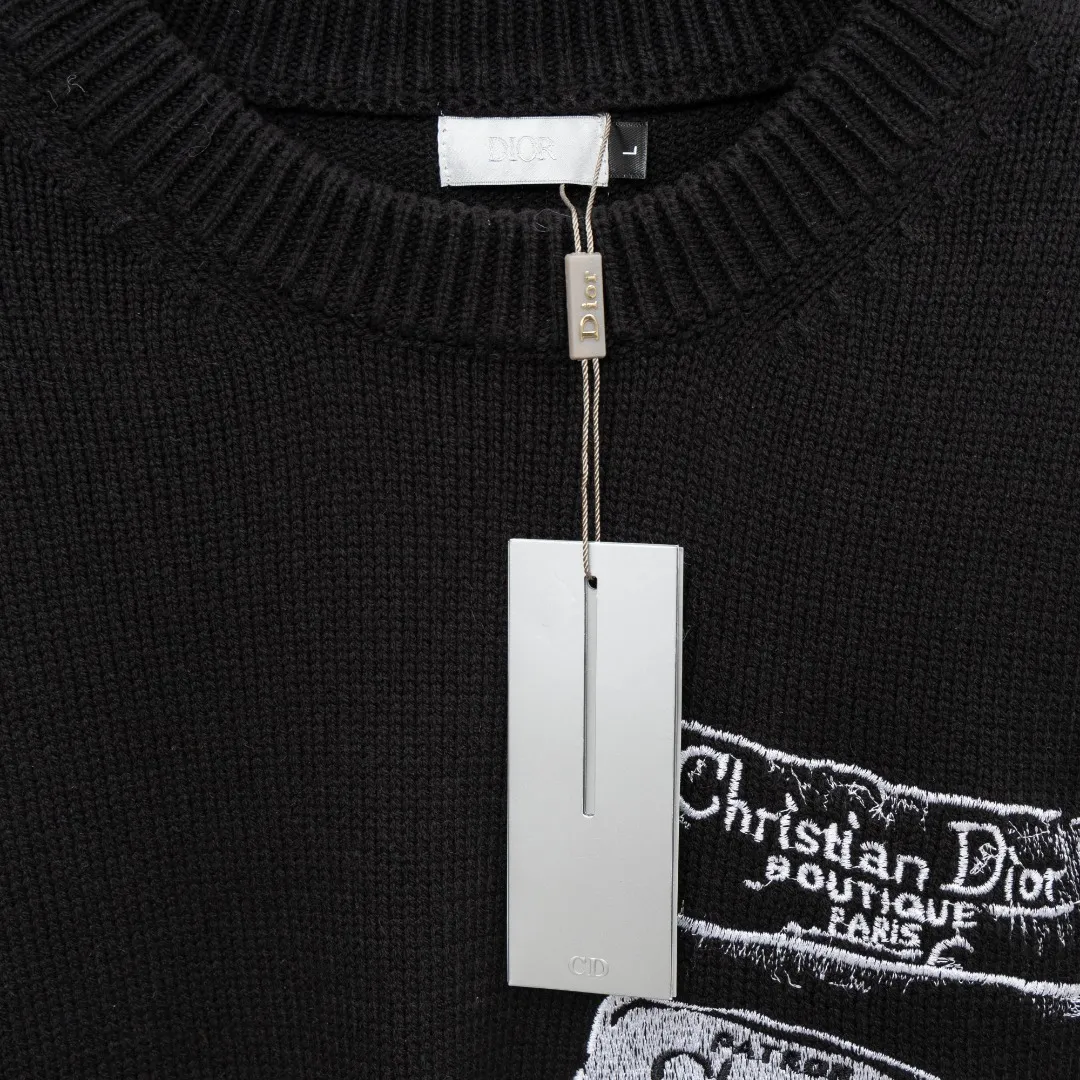 🅿️330 Style: DIOR Dior destination logo knitted long-sleeved sweater Size: S-XXL Fabric: Wool blend Accessories: Full set of customized original accessories No gender distinction, same style for men and women
