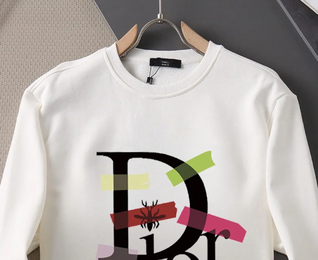 🅿️220 brand [DIOR Dior] (good news for fat people) 2025ss autumn latest long-sleeved round-neck sweatshirt, on sale simultaneously on the official website. Refreshing and breathable. Made of top Tencel Roman. Comfortable and soft. 3D three-dimensional clarity. Super fashion sense. Great for gifting and keeping for yourself. Size: M-5XL (can wear up to 220 pounds)