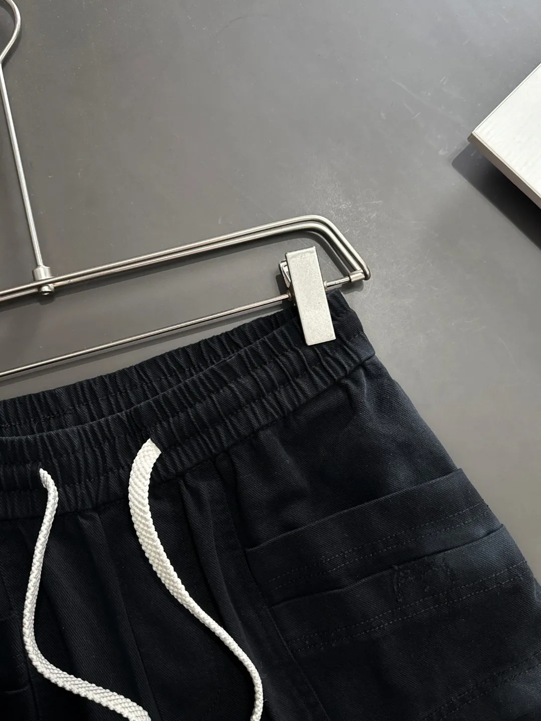 🅿️330 Next day shipping High-end goods Dior 2025 spring and summer new elastic band casual shorts, custom-made fabrics at the counter. High breathability and comfort, impeccable details, brand element design concept, reflecting high quality. It feels delicate and soft! It presents a casual cut and the upper body shape is great! Size: M-4XL