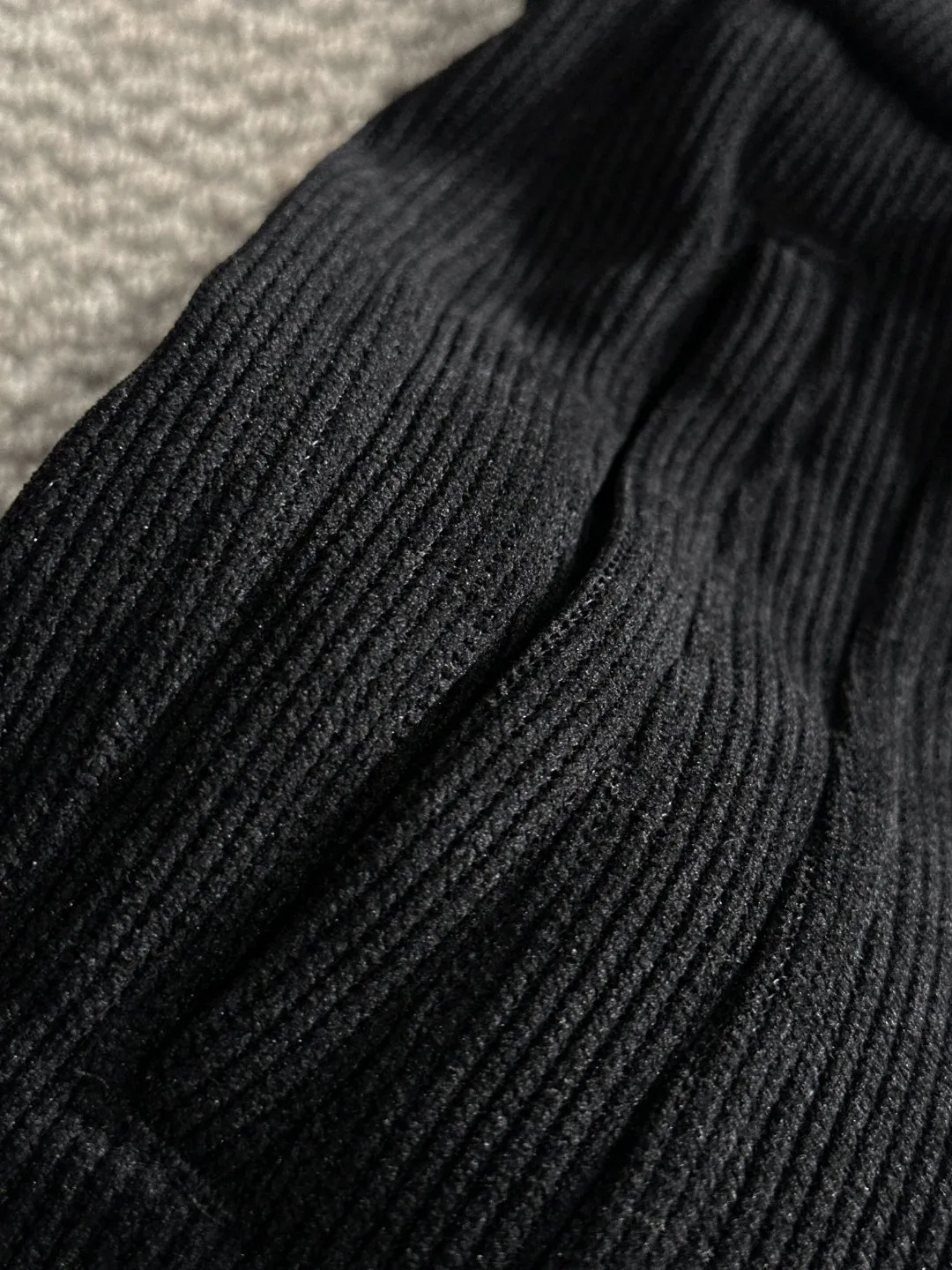 🅿️380 Next day shipping Dior 2025 new elastic band casual pants for early spring, plus velvet and thickening to keep warm. The custom-made fabrics at the counter are highly breathable and comfortable, with impeccable details and brand element design concepts, reflecting high quality. It feels delicate and soft! It presents a casual cut and the upper body shape is great! Size: M-4XL