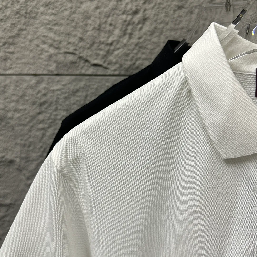 🅿️180 Dio*Dior* short-sleeved POLO 2025 spring and summer new style Simple letter embroidered pique fabric Short-sleeved polo stand-up collar Unisex Size: M L XL 2XL 3XL Color: Black White