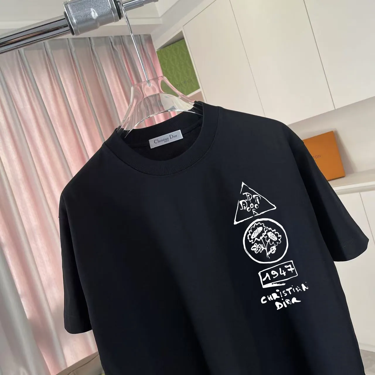 🅿️170 Dio*Dior 2025 summer new style Personalized letter logo printing Short-sleeved T-shirt Customized fabric 300g Same style for men and women Color: Black White Pink Iron Gray Size: S M L XL XXL Five codes​