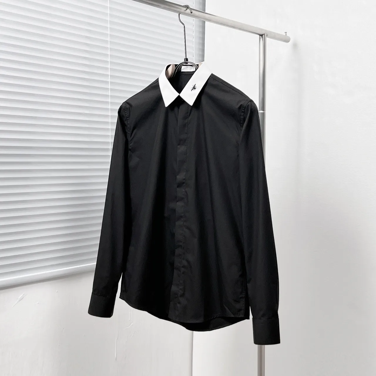 🅿️366 DIO*/Dior collar color-blocked bee embroidered shirt Size: M-3XL Color: Black White