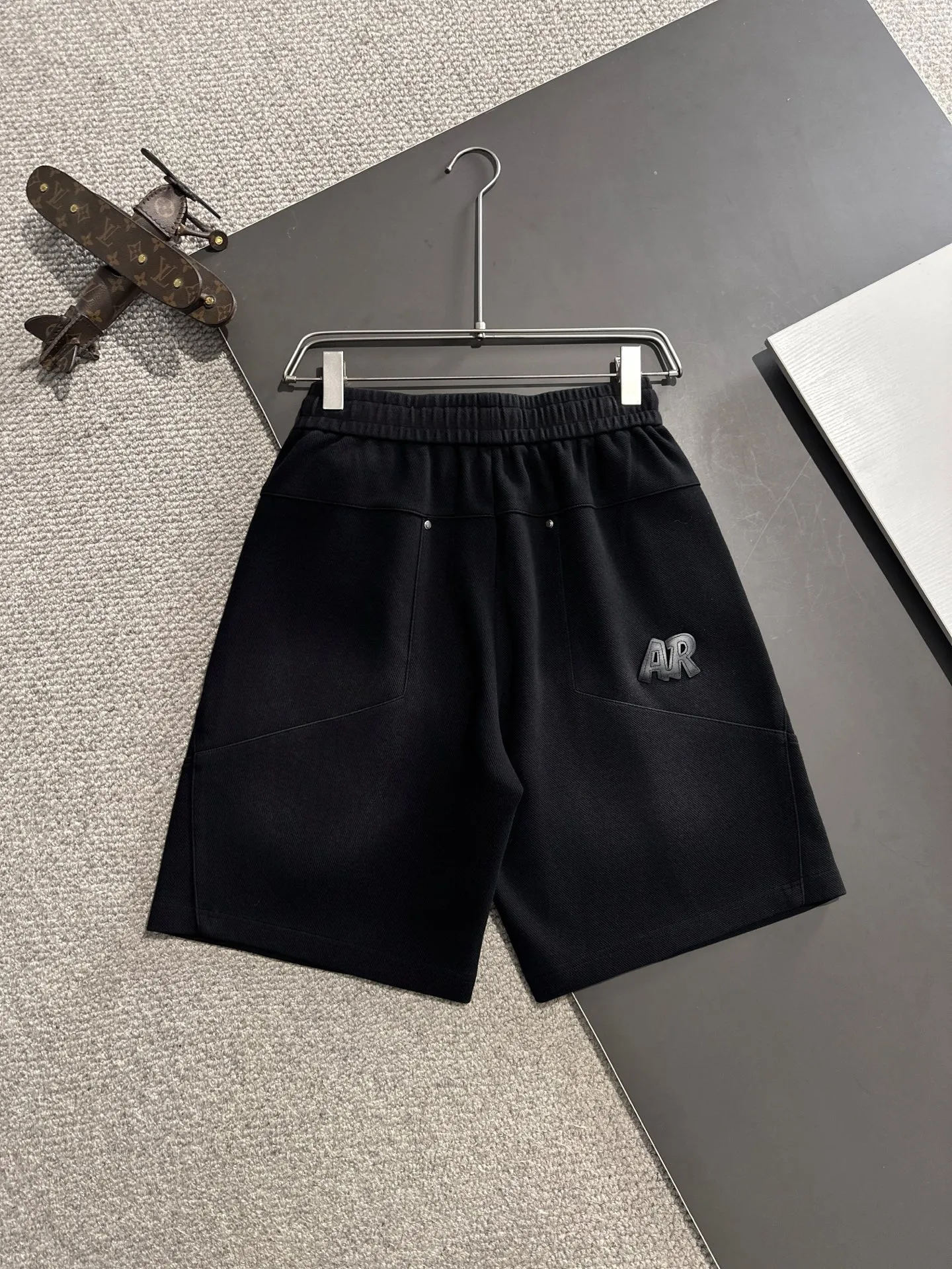 🅿️320 Next day shipping High-end goods Dior 2025 spring and summer new elastic band casual shorts, custom-made fabrics at the counter. High breathability and comfort, impeccable details, brand element design concept, reflecting high quality. It feels delicate and soft! It presents a casual cut and the upper body shape is great! Size: M-4XL