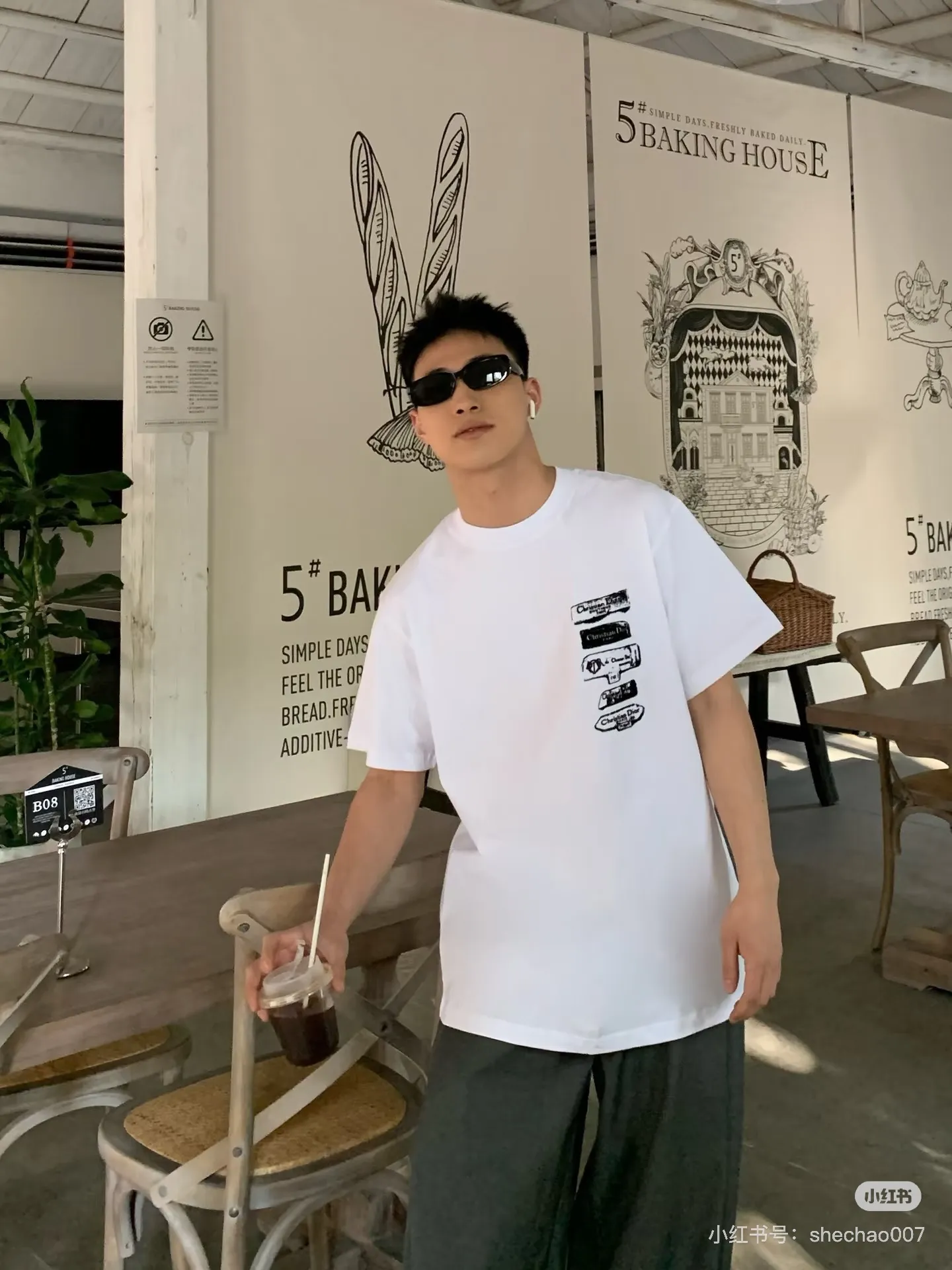 🅿️170 [DIOR Dior] 2025FW short-sleeved T-shirt LOGO printing High-end 26s double yarn 300g fabric Heavy fabric Customized frame ribbing in the same cylinder and dyeing Complete three standards Same style for men and women Color: Black White Size: S M L XL 2XL