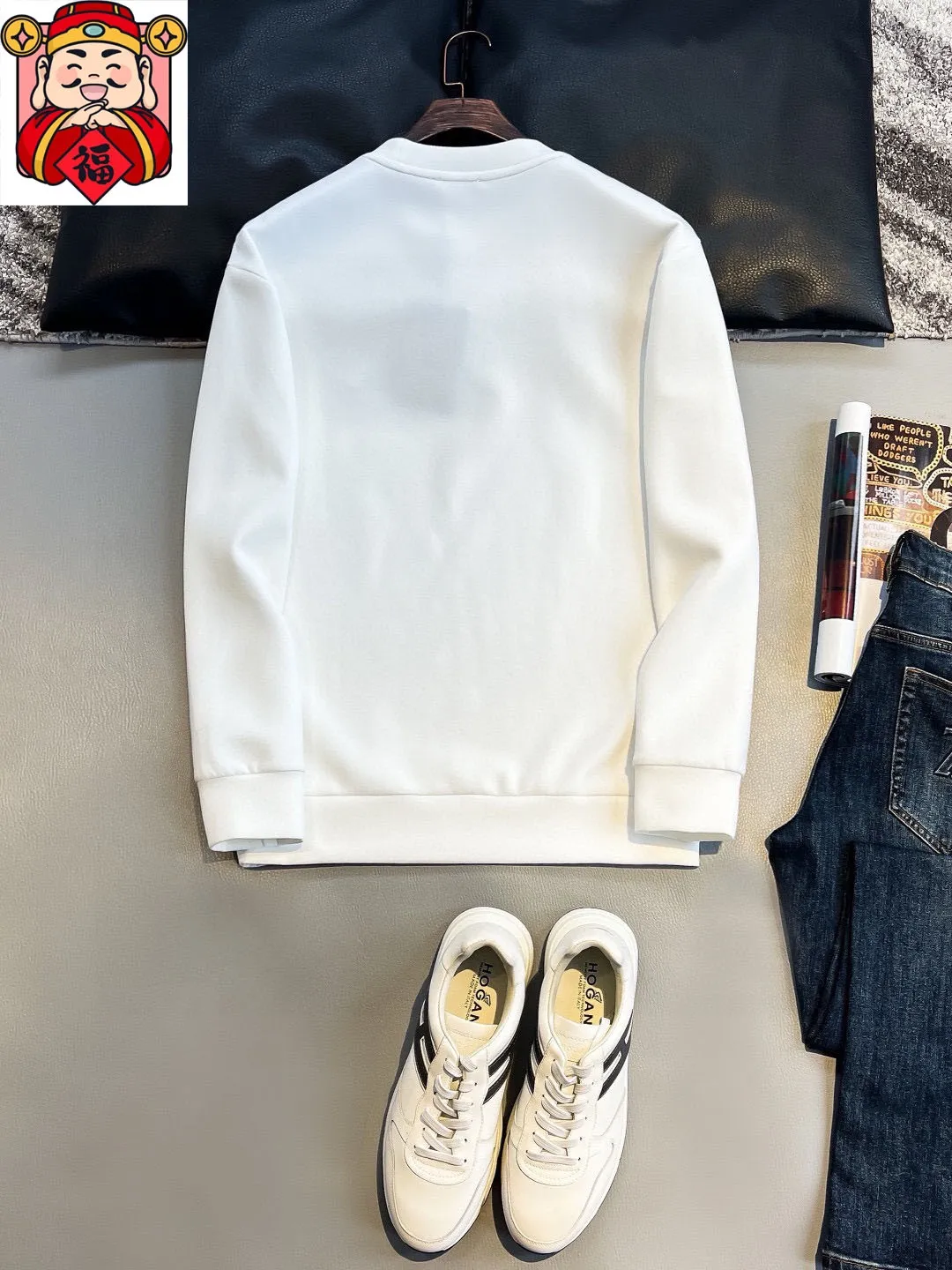 🅿️220 brand [DIOR Dior] (good news for fat people) 2025ss autumn latest long-sleeved round-neck sweatshirt, on sale simultaneously on the official website. Refreshing and breathable. Made of top Tencel Roman. Comfortable and soft. 3D three-dimensional clarity. Super fashion sense. Great for gifting and keeping for yourself. Size: M-5XL (can wear up to 220 pounds)
