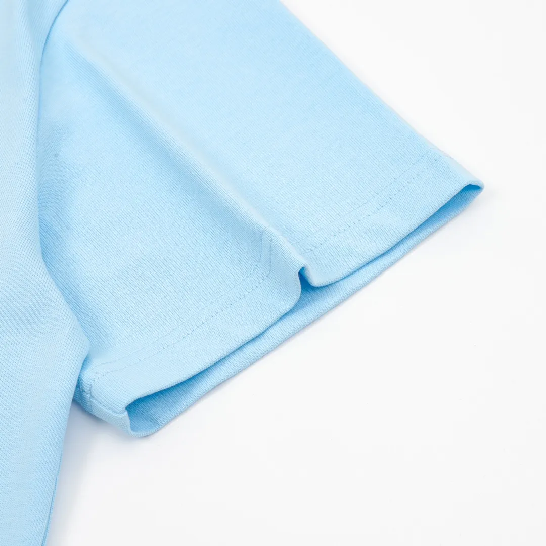 🅿️210 DIOR/Dior little blue cat embroidered short-sleeved T-shirt. Pure cotton double yarn fabric, using high-density thread embroidery, loose version, equipped with a full set of accessories. The fabric is soft, thick and complete with three standards, streamlined but not boring, versatile and atmospheric, interpreting the characteristics of casual fashion themes. The front little blue cat embroidery and the brand LOGO are combined with the design to integrate with the body, creating a rich and diverse texture to highlight the charm of diverse trend details. The same style for men and women. Size: XS-L