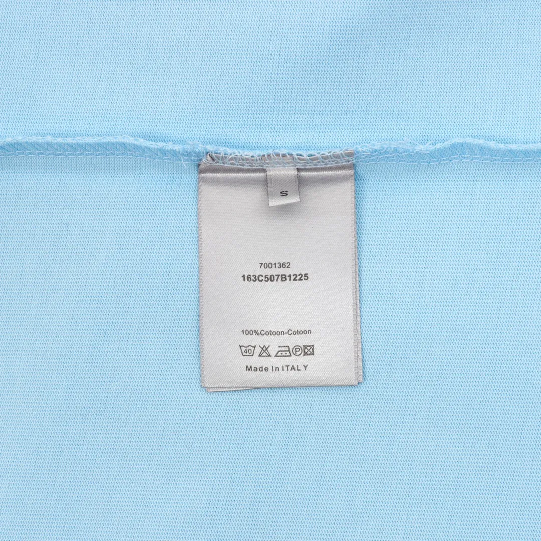 🅿️210 DIOR/Dior little blue cat embroidered short-sleeved T-shirt. Pure cotton double yarn fabric, using high-density thread embroidery, loose version, equipped with a full set of accessories. The fabric is soft, thick and complete with three standards, streamlined but not boring, versatile and atmospheric, interpreting the characteristics of casual fashion themes. The front little blue cat embroidery and the brand LOGO are combined with the design to integrate with the body, creating a rich and diverse texture to highlight the charm of diverse trend details. The same style for men and women. Size: XS-L