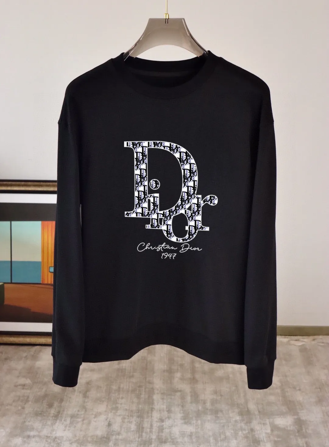 🅿️380 [DIOR Dior] (Fat Man’s Gospel) hot-selling suit is coming. Focus on the original version of the official website. 2025 new hot-selling sweatshirt suit. The original order is the best product. 🇭🇰The meticulous work of top designers is dedicated to a fitting and perfect upper body effect. All-natural high-quality Roman cotton 100%, close-fitting comfort, noble and elegant! Original hardware embodies elegance and nobility! Counter size: M-5XL (maximum wear up to 220 pounds)