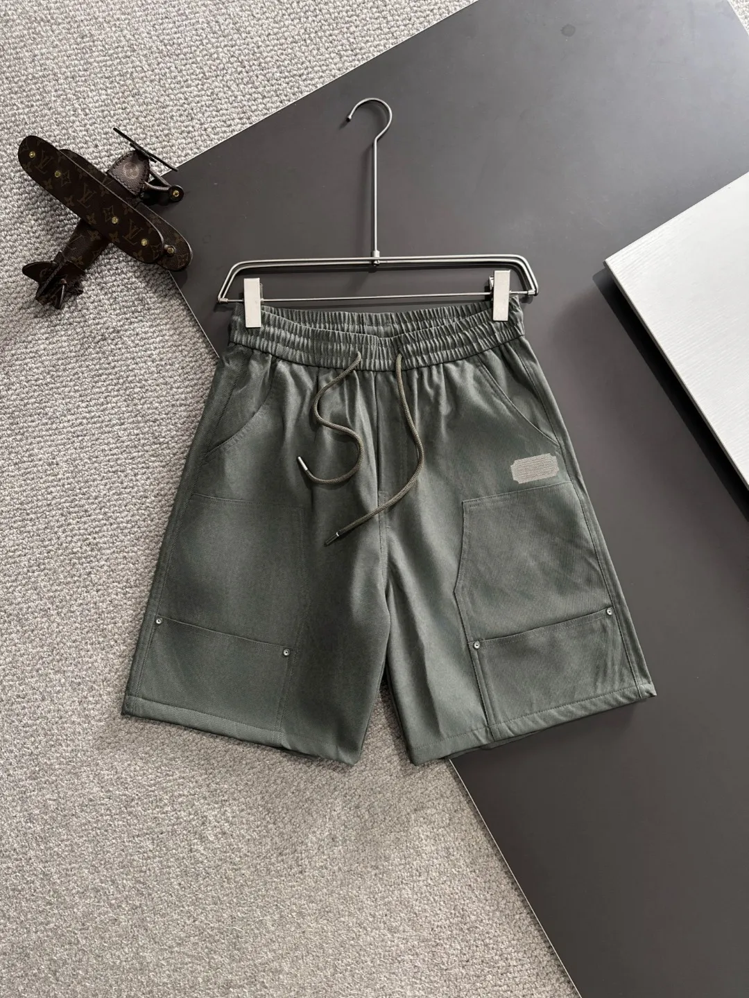 🅿️330 Next day shipping High-end goods Dior 2025 spring and summer new elastic band casual shorts, custom-made fabrics at the counter. High breathability and comfort, impeccable details, brand element design concept, reflecting high quality. It feels delicate and soft! It presents a casual cut and the upper body shape is great! Size: M-3XL