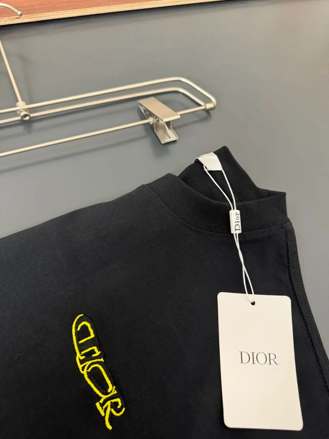 🅿️170 DIOR* CD 280g heavyweight pure cotton T-shirt, loose fit, embroidery process logo design, spring and summer new round neck fashionable short-sleeved T-shirt, comfortable to the skin, durable and easy to wear, meticulous original craftsmanship, a must-have for casual and versatile colors: white black, size: S M L XL XXL