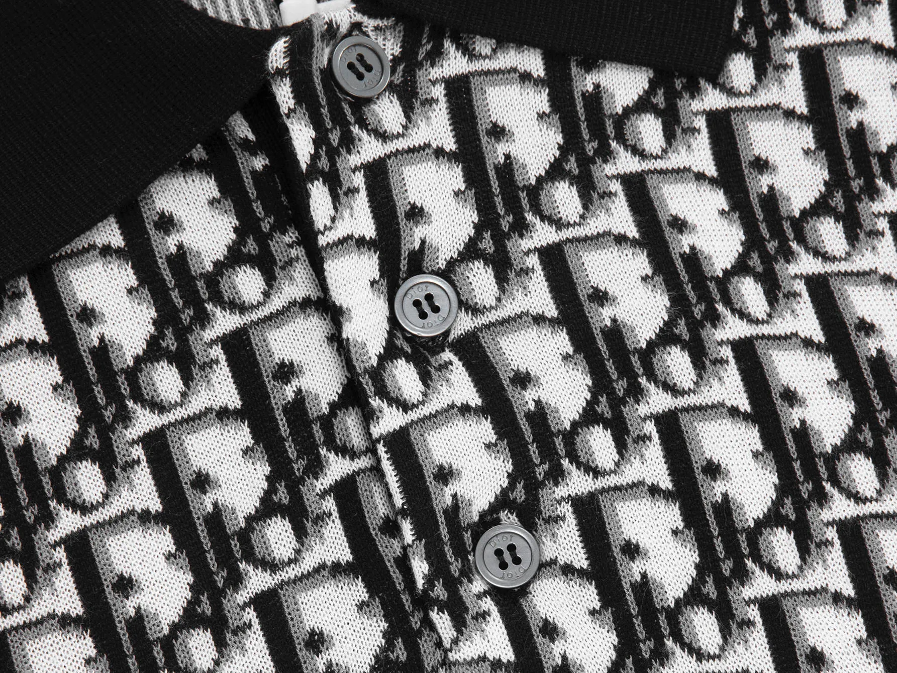 🅿️340 (ZP version) -Dior official website classic letter jacquard Tencel knitted short-sleeved Polo shirt, same style for men and women -Using ZP custom-dyed Tencel knitted fabric, threads are custom-dyed in the same cylinder with zero color difference, full set of accessories customized to distinguish the market currency, welcome to compare -Color Black White -Size S M L XL