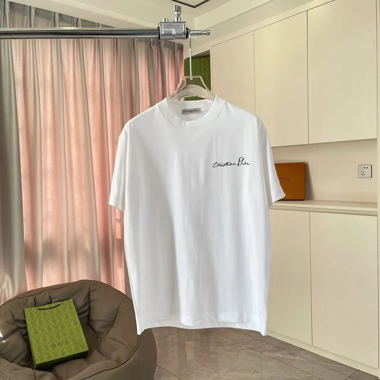 🅿️170 Dio Dior 2025 summer new style Personalized letter logo printing Short-sleeved T-shirt Customized fabric 300g Same style for men and women Color: Black White Pink Sky Blue Iron Gray Size: S M L XL XXL Five codes ​