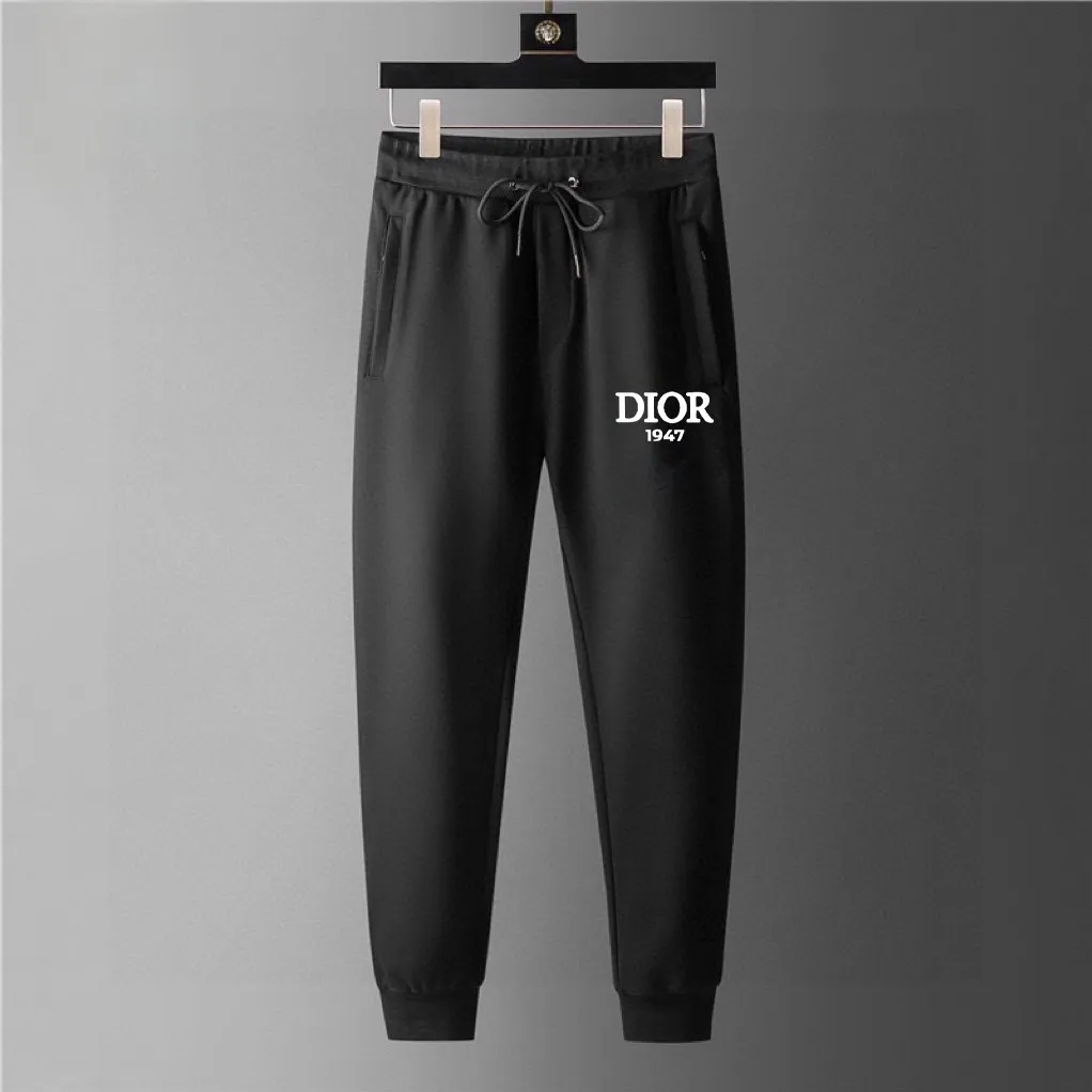 🅿️400 direct batch [DIOR Dior] (Fat Man Gospel) hot-selling suit is coming. Focus on the original version of the official website. 2025 new hot-selling cardigan sweater suit. The original order is the best. 🇭🇰The meticulous work of top designers. Just for a fitting and perfect upper body effect. 100% natural high-quality Roman cotton, close-fitting comfort, noble and elegant! Original hardware embodies elegance and nobility! Counter size: M-5XL (maximum wear up to 220 pounds)