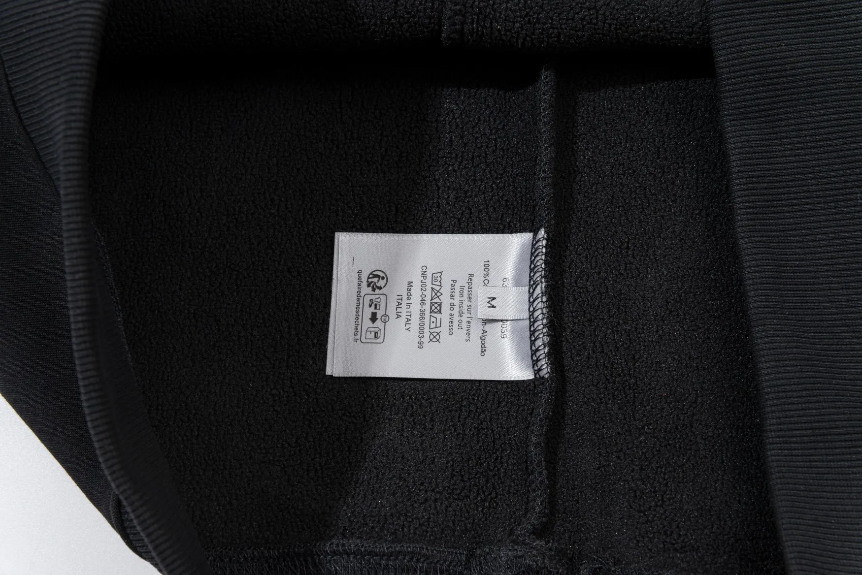 🅿️290 Dior DIOR's new embroidered round neck sweatshirt, the fabric is comfortable and soft. Composite Austrian velvet. High quality 🔥 Logo letters on the front are embroidered with high craftsmanship, and the ribs are specially customized to restore the trend brought by special craftsmanship. Customized dyeing, complete with three standards. Non-market ordinary version. Compare at will. Quality is absolutely guaranteed. Same style for men and women. Color: Black White Navy Code Number: S M L XL [Style No. A3352]