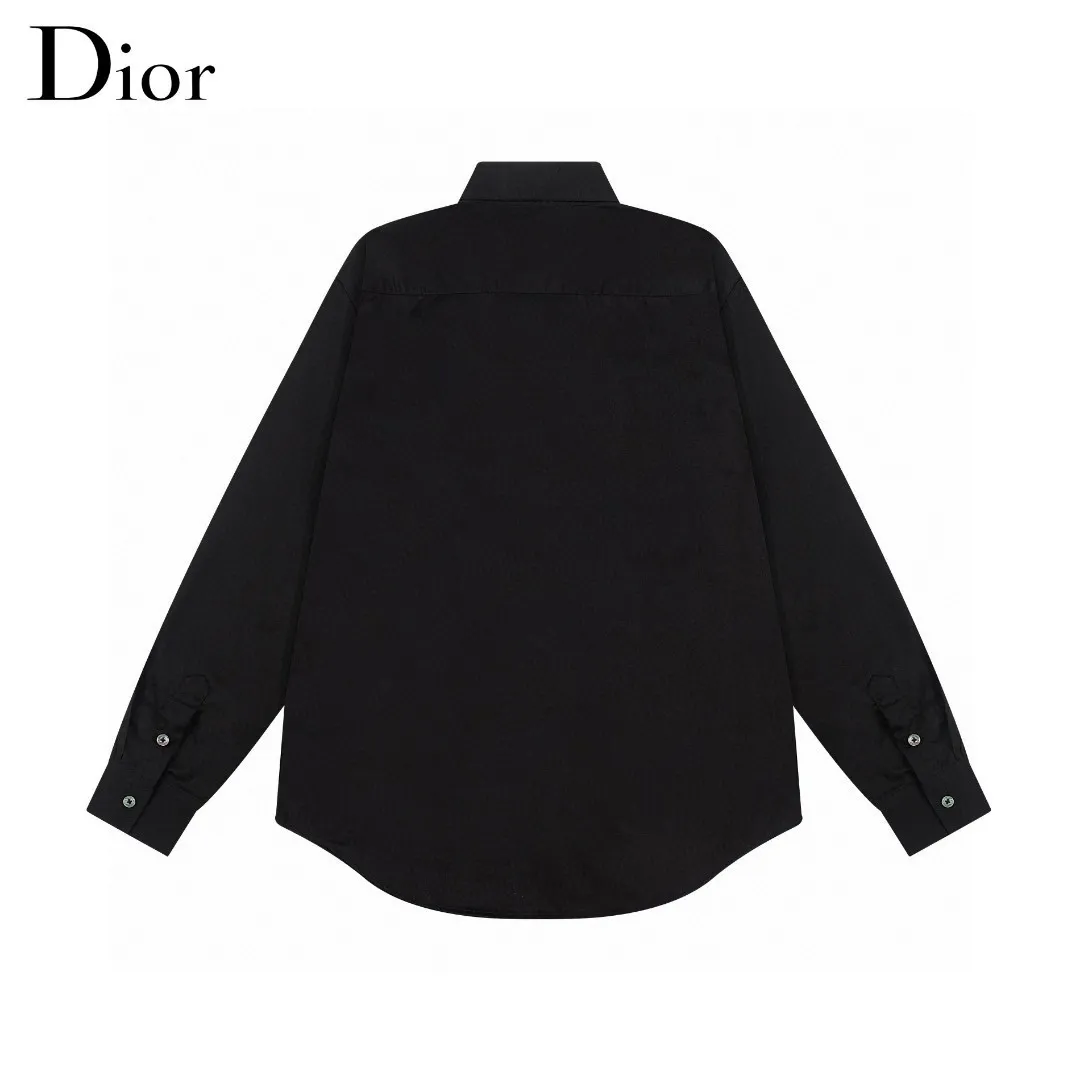 🅿️286 DIOR 🔥The most popular style is coming. Pocket 1947 letter logo embroidered long-sleeved shirt. 2024ss official website new long-sleeved shirt. Beautifully embroidered logo. High-end version. Customized fabrics at the counter. Highly breathable and comfortable. Seiko production. Impeccable detail processing. ✅Customized logo engraved buttons with three complete labels. Brand element design concept reflects high quality. It feels delicate and soft! It presents a casual cut and the upper body shape is great! 🐉Code number: M-XXL