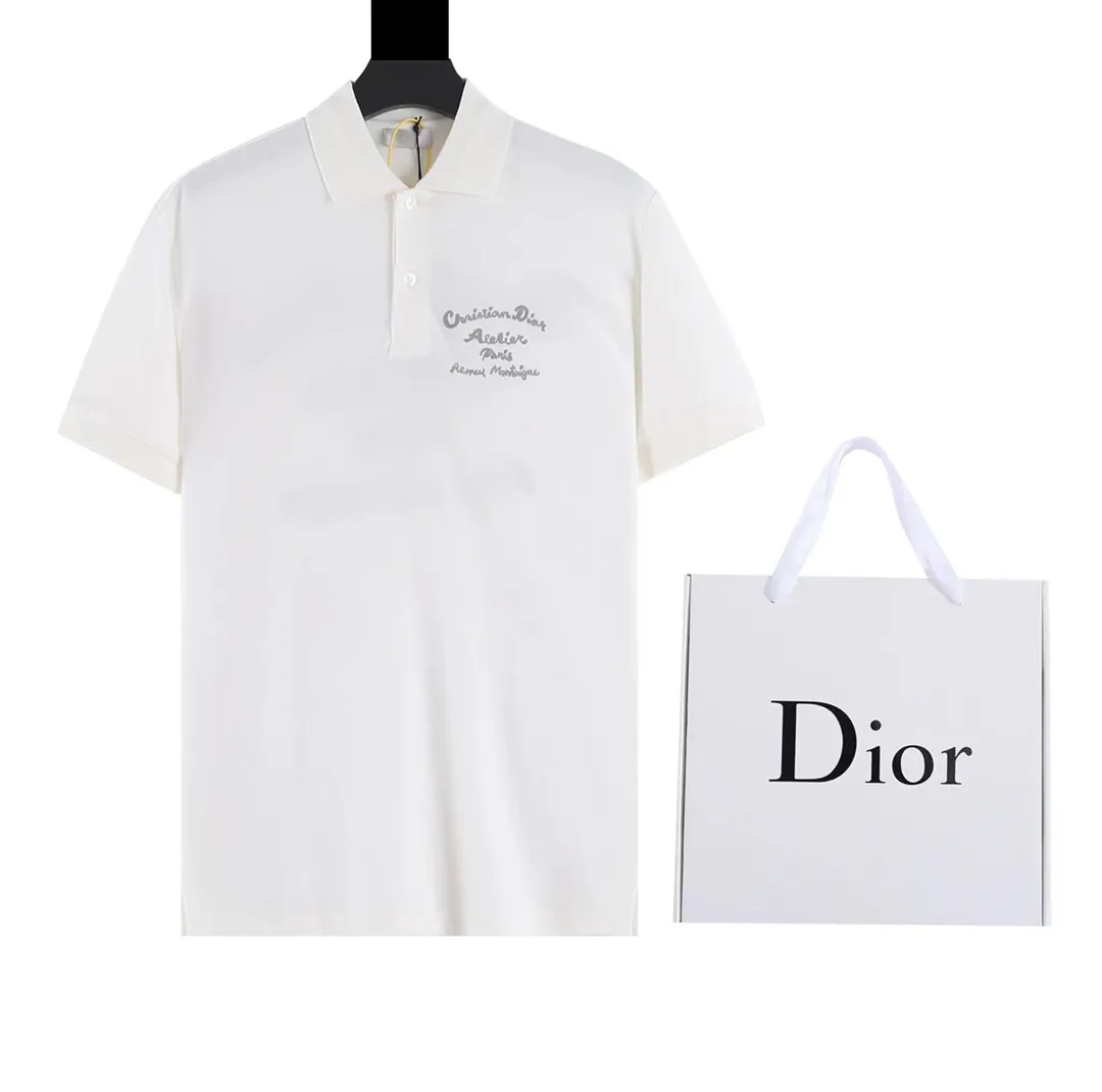 🅿️240 (with carrying case +5) Dio* Men Fall brand new model, polo that is a must-have at the counter! All are classic! The upper body is even more perfect! It is also the same style for men and women, so it can be used as a couple Ootd!  ⚠️The neckline and the ends of the cuffs are threaded. They are custom-made and dyed. There is no color difference at all. After multiple comparisons, I waited for more than half a month to order this thread! Full of high-end feel! The fabric is a customer-supplied thick-thread double-piqué large mesh mercerized cotton fabric. The texture is very delicate. It is light, breathable and very soft. It has perfect upper body comfort. 💯No matter from any aspect, it is easy to wear! The zp fabric is made of high-weight pique cotton. The upper body of the material is crisp and stylish. It is not the kind of soft couch without shape! The wiring is even and there are no wrinkles! We have high-temperature color fixation for both colors. The dyes used are also reactive environmentally friendly dyes that have undergone special treatment!  More than 1 meter and a half of fabric was used to embroider the front and rear door widths and pattern making! It has been modified almost 6 times. Large products are directly embroidered with Tajima machines imported from Japan. The number of stitches reaches about 10W needles! The buttons are also pure natural deep sea white butterfly real shell buttons! The letters on the buttons were repeatedly adjusted by laser engraving before they reached their current level of precision! Same style for men and women Size: XS S M L