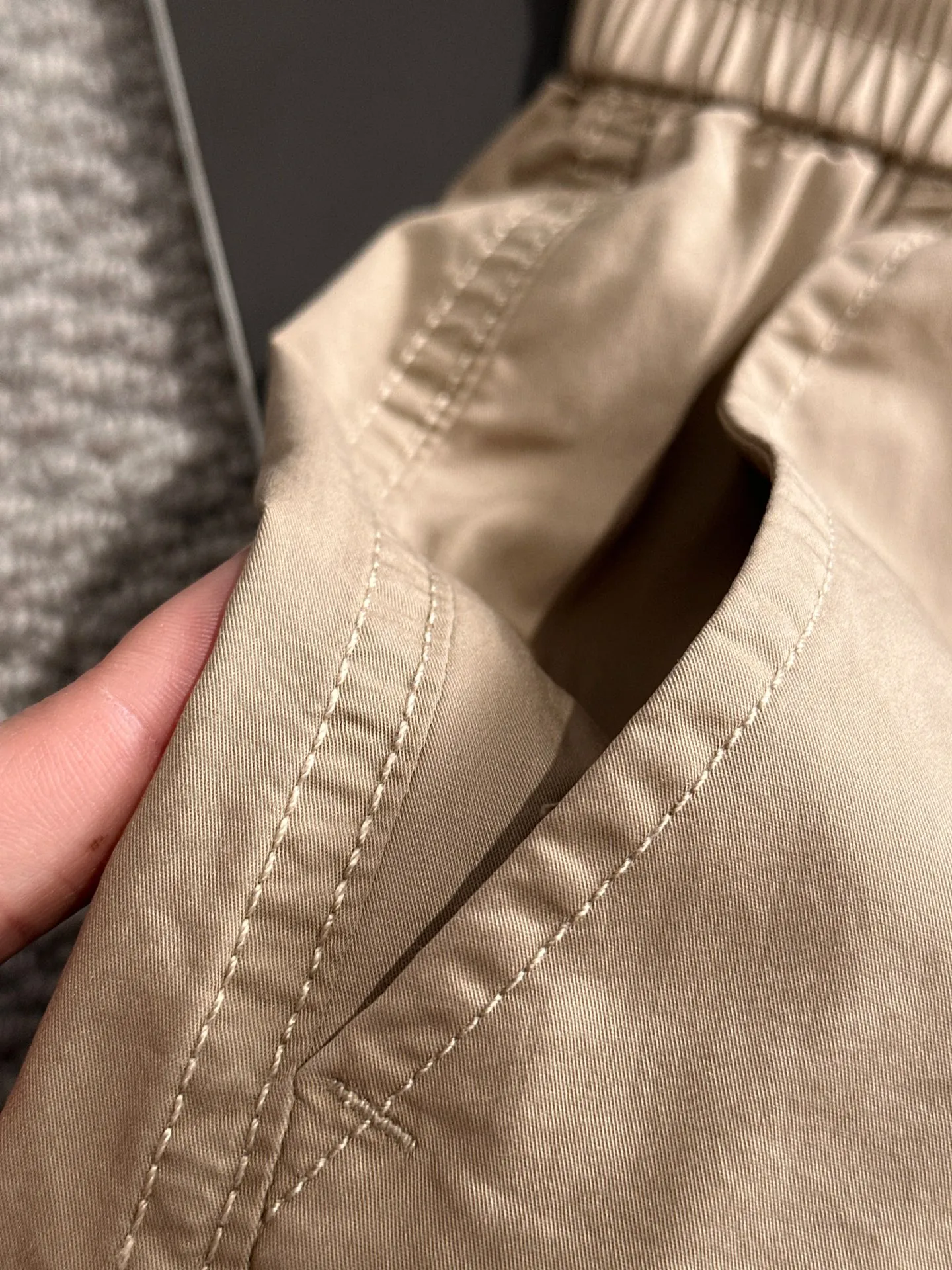 🅿️380 next day shipping Dior 2025 spring and summer new elastic band casual pants, thin counter custom fabrics, high breathability and comfort, impeccable details, brand element design concept, reflecting high quality. It feels delicate and soft! It presents a casual cut and the upper body shape is great! Size: M-4XL