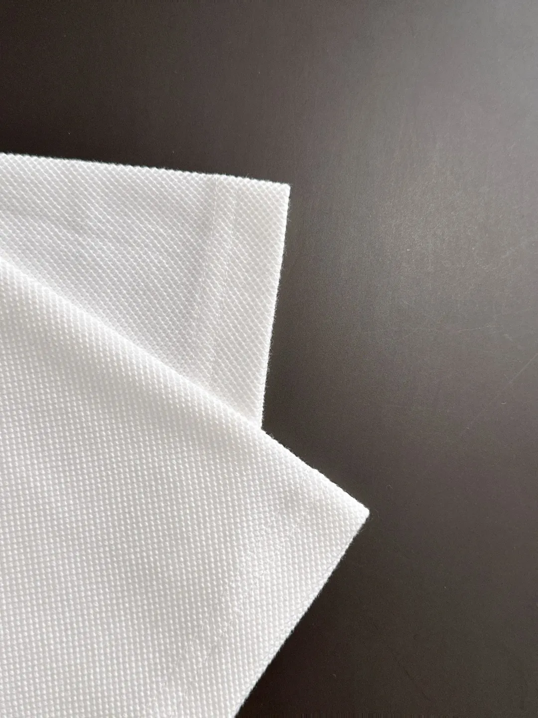 🅿️330 shipped the next day. High version DIOR/Dior 25ss spring and summer new high-definition pique cotton T-shirt. Made in Italy with imported machines. Truly luxurious and high-quality. 1:1COPY with eyes closed. Heavy combed fabrics, high-strength and heavy-weight fabrics feel substantial when weighed. The upper body is also more textured than ordinary T-shirts and is not easy to deform. This texture can cope with the weather. It absorbs sweat and is breathable, suitable for both hot and cold conditions! Perfectly produced with reference to the original stitch and stitch! The loose fit design is super noble. Custom-woven signature ribbed collar, cuffs, and hem. Really rare and rare goods Size: M-XXXL