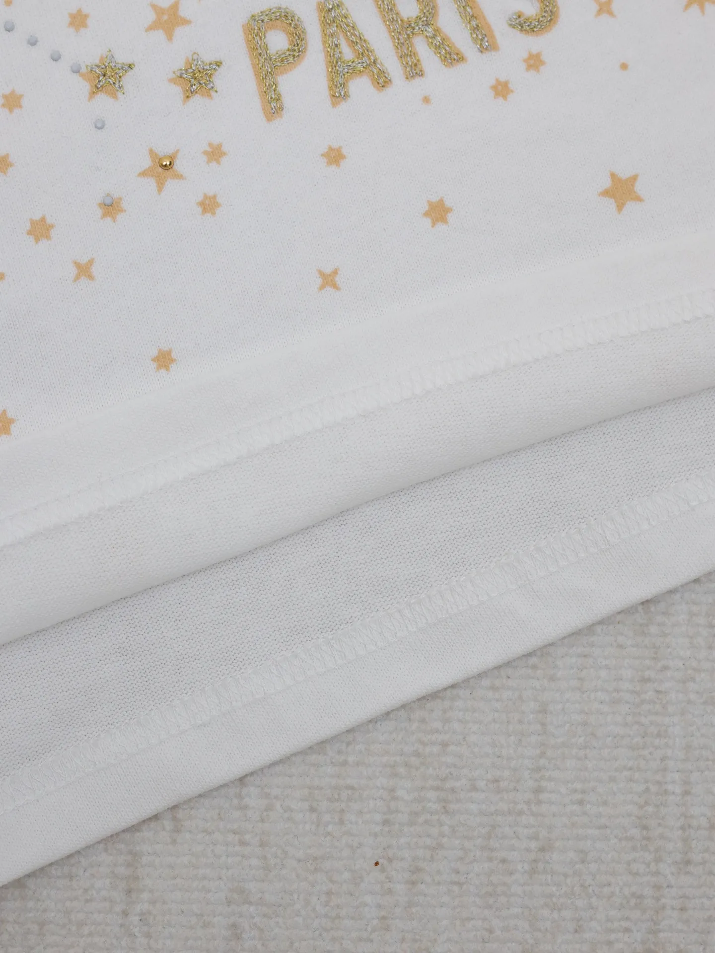 🅿️290 Dio*/Dior 25 new gold star and moon heavy embroidery short-sleeved T-shirt. Made of imported washed pure cotton fabric with great texture, customized with heavy craftsmanship, three-dimensional embroidery + printing + beaded platinum nebula pattern. Bai Fumei must buy high-end items, classic version, elegant and age-reducing girlish style, looks good with gauze skirt and jeans. Size: S/M/L