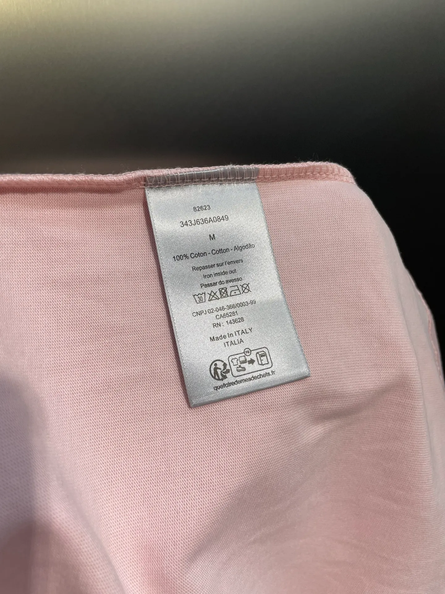 🅿️260 dior 🌟【Top replica】cd letters embroidered round neck short sleeves Process description: The color is custom-woven and dyed, with "cd" design on the chest. A perfect fashionable and trendy item! The oversize version is very slimming and can be worn with a T-skirt or shorts. Who wouldn’t love it? The texture of the custom-made fabrics is great and versatile for all seasons, and the styles are the same for men and women! ⚠️size:smlxl
