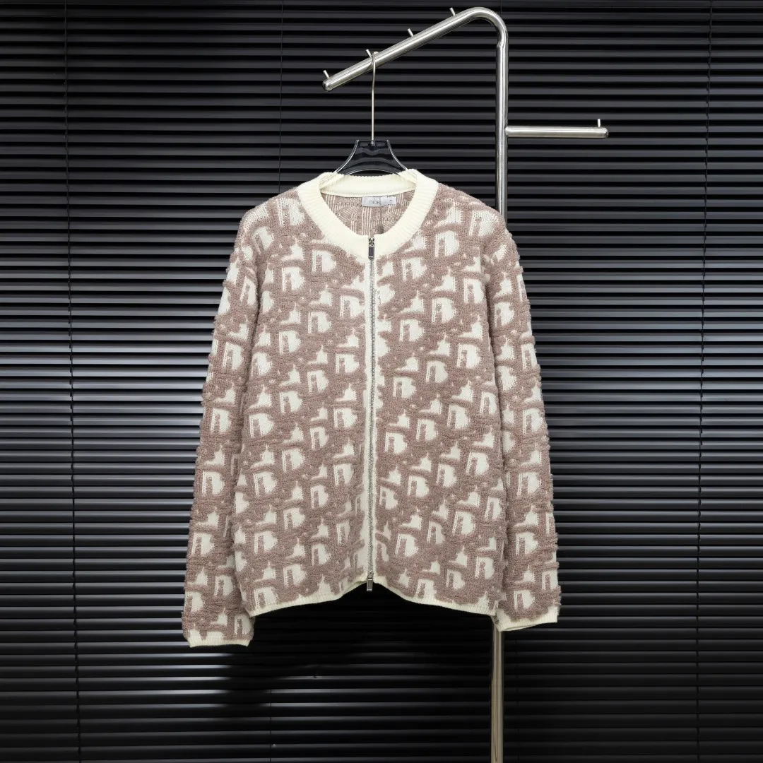 🅿️460 Style: DIOR all-over printed zipper cardigan knitted long-sleeved sweater Size: S-XXL Fabric: Wool blend Accessories: Full set of customized original accessories No gender distinction, same style for men and women