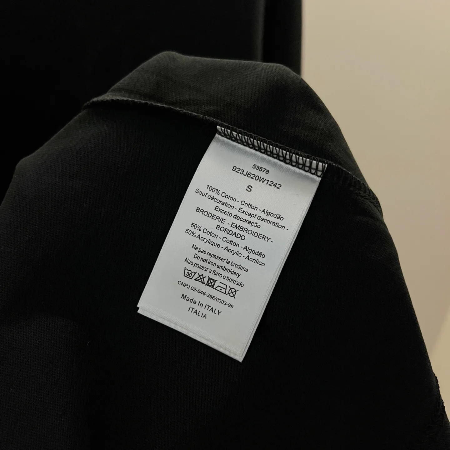 🅿️180 DIOR/Dior 260g round neck short-sleeved T-shirt, simple solid color embroidery🪡letter LOGO small label technology, official synchronization, high version, high quality, fashionable personality, versatile trend, pure original quality, original fabric, hang tag, collar label, washed wheat, three labels complete, color: black, white. Size: XS-L