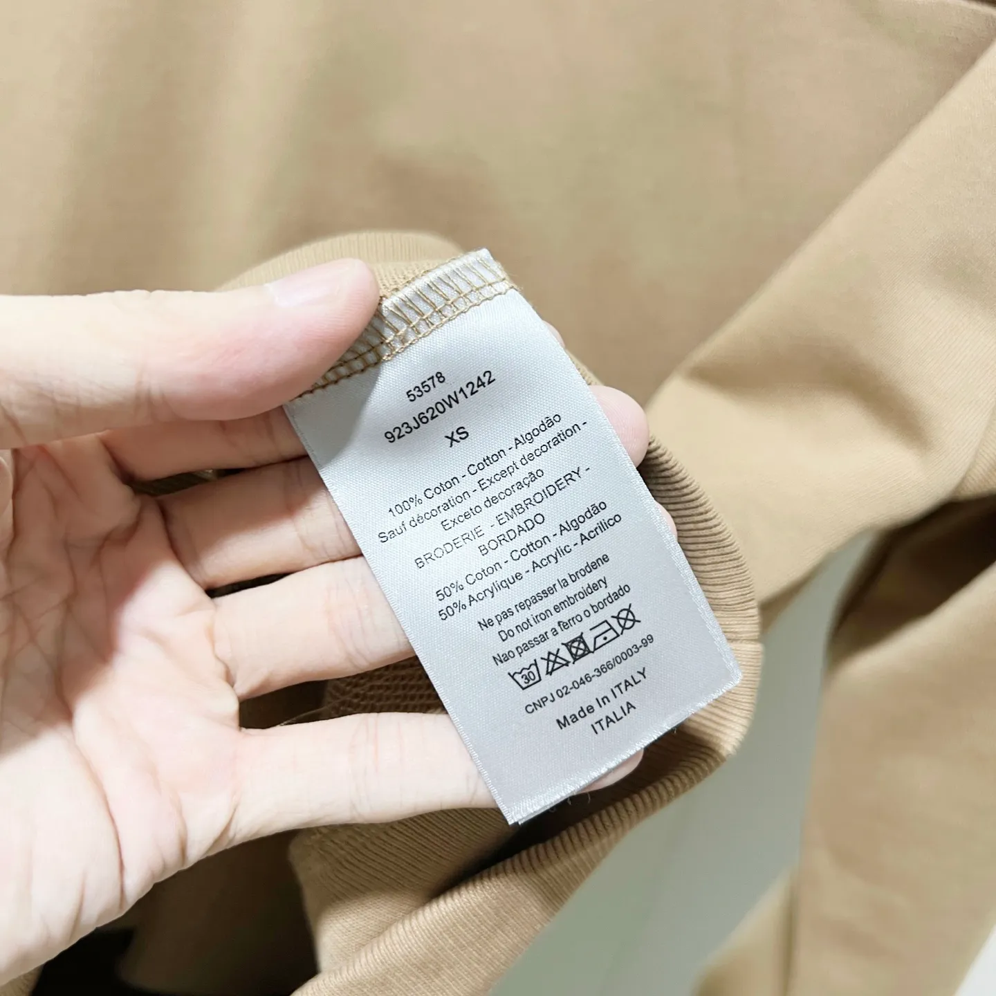 🅿️290 DIOR/Dior 420g pure cotton fabric hooded sweatshirt, classic and simple micro-label CD letter logo LOGO embroidery🪡 process, official synchronization, high version, high quality, fashionable personality, versatile trend, pure original quality, original fabric, tag, collar label, washed wheat, complete three standards, color: black, white, pink, gray, khaki. Size: XS-L