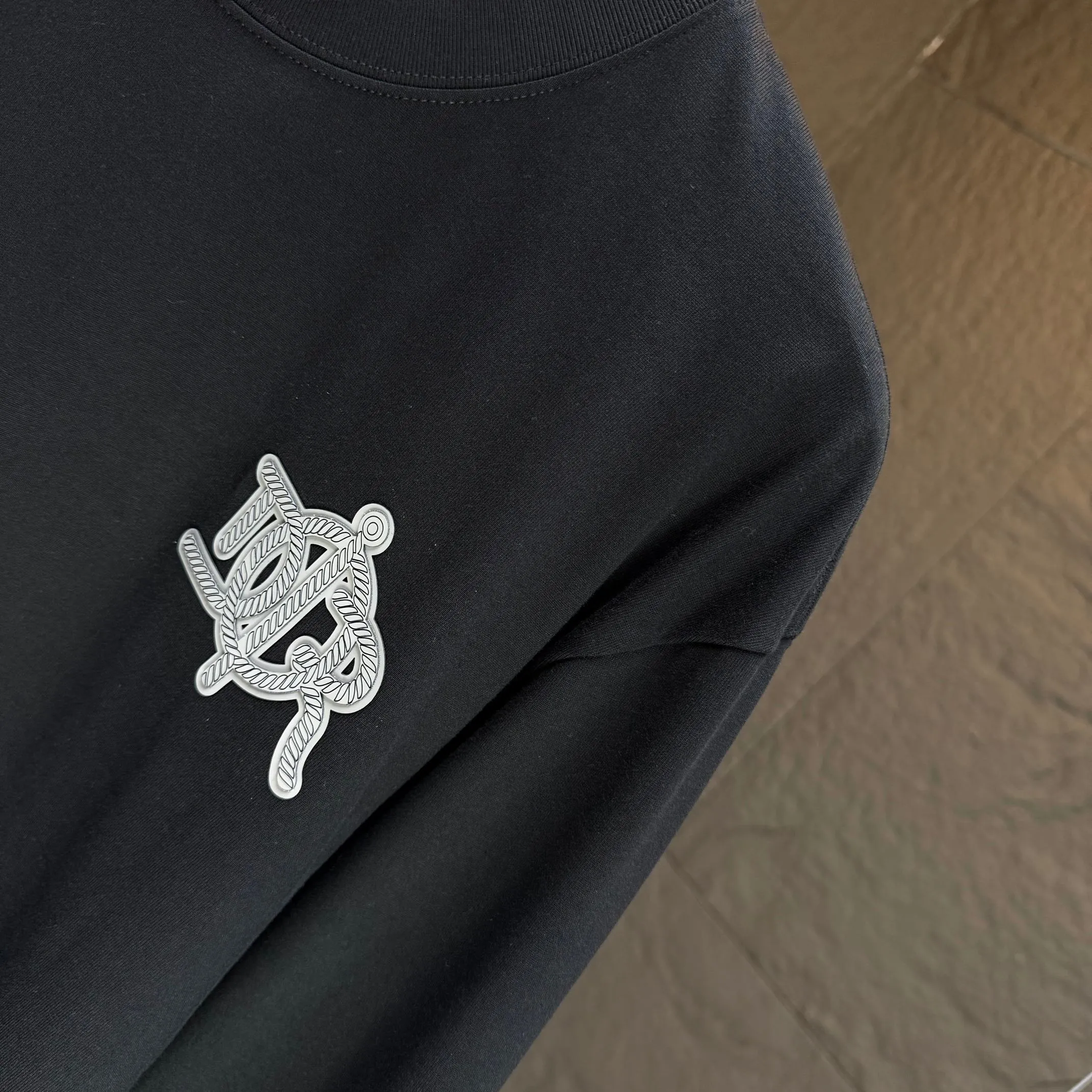 🅿️230 Dio* Dior* 2025 autumn and winter new thick long-sleeved T-shirt 320g pure cotton letter logo three-dimensional silicone Color: Black White Angora Red Size: S M L XL