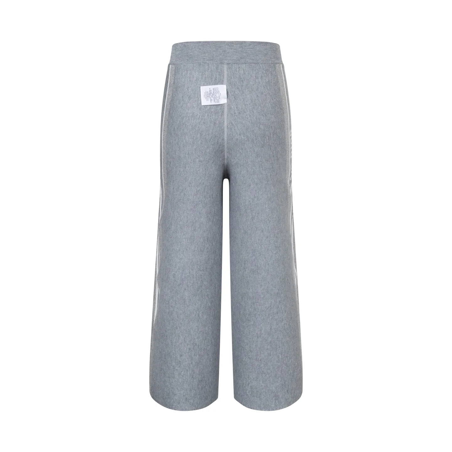 🅿️480 [Exclusive supply] CD 25FW presbyopic reversible cashmere trousers (grey) The fabric is made of imported cashmere yarn double-sided jacquard fabric and can be worn on both sides. The fabric uses monogram jacquard double weaving technology to present the brand's iconic presbyopia pattern, which combines luxurious texture with practical functions. Swiss machine embroidery stitching technology ensures every detail is exquisite and perfect, and the stitches are even and delicate. The classic straight-leg design subtly modifies the leg lines, making the upper body slim and elegant. Double-sided jacquard technology keeps both sides of the fabric flat and crisp, making it comfortable and layered. Selected high-quality cashmere yarn brings a soft and skin-friendly touch experience while having good warmth retention and breathability. The overall craftsmanship is exquisite, and high-end quality is reflected from fabric weaving to finished product sewing. It is an exquisite item that is both fashionable and practical. Size:S/M/L