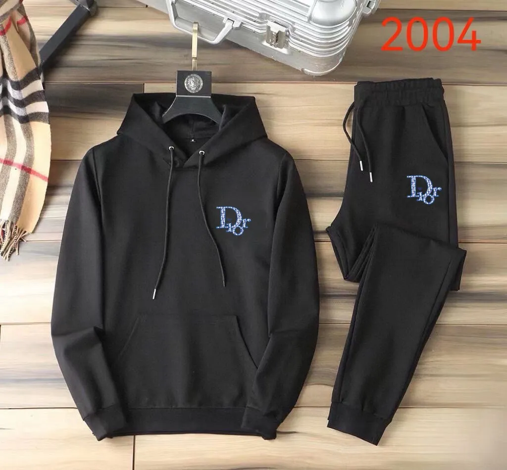 🅿️400 direct batch [DIOR Dior] (Fat Man Gospel) hot-selling suit is coming. Focus on the original version of the official website. 2025 new hot-selling cardigan sweater suit. The original order is the best. 🇭🇰The meticulous work of top designers. Just for a fitting and perfect upper body effect. 100% natural high-quality Roman cotton, close-fitting comfort, noble and elegant! Original hardware embodies elegance and nobility! Counter size: M-5XL (maximum wear up to 220 pounds)