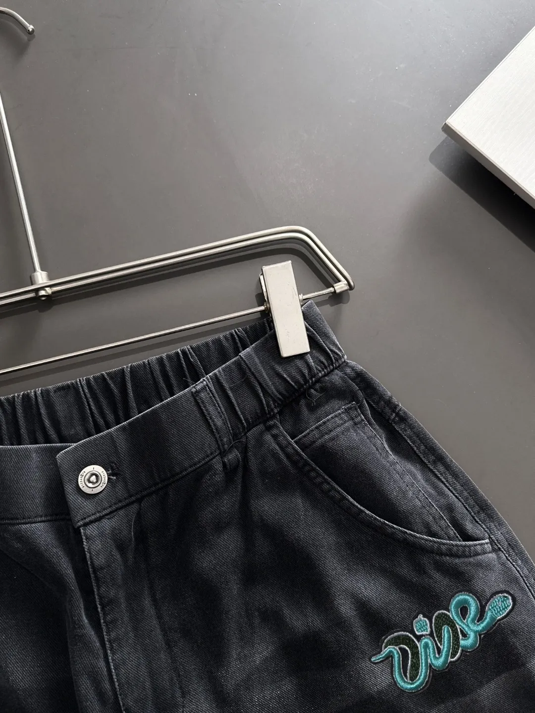 🅿️330 Next day shipping High-end goods Dior 2025 spring and summer new elastic band casual shorts, custom-made fabrics at the counter. High breathability and comfort, impeccable details, brand element design concept, reflecting high quality. It feels delicate and soft! It presents a casual cut and the upper body shape is great! Size: M-4XL