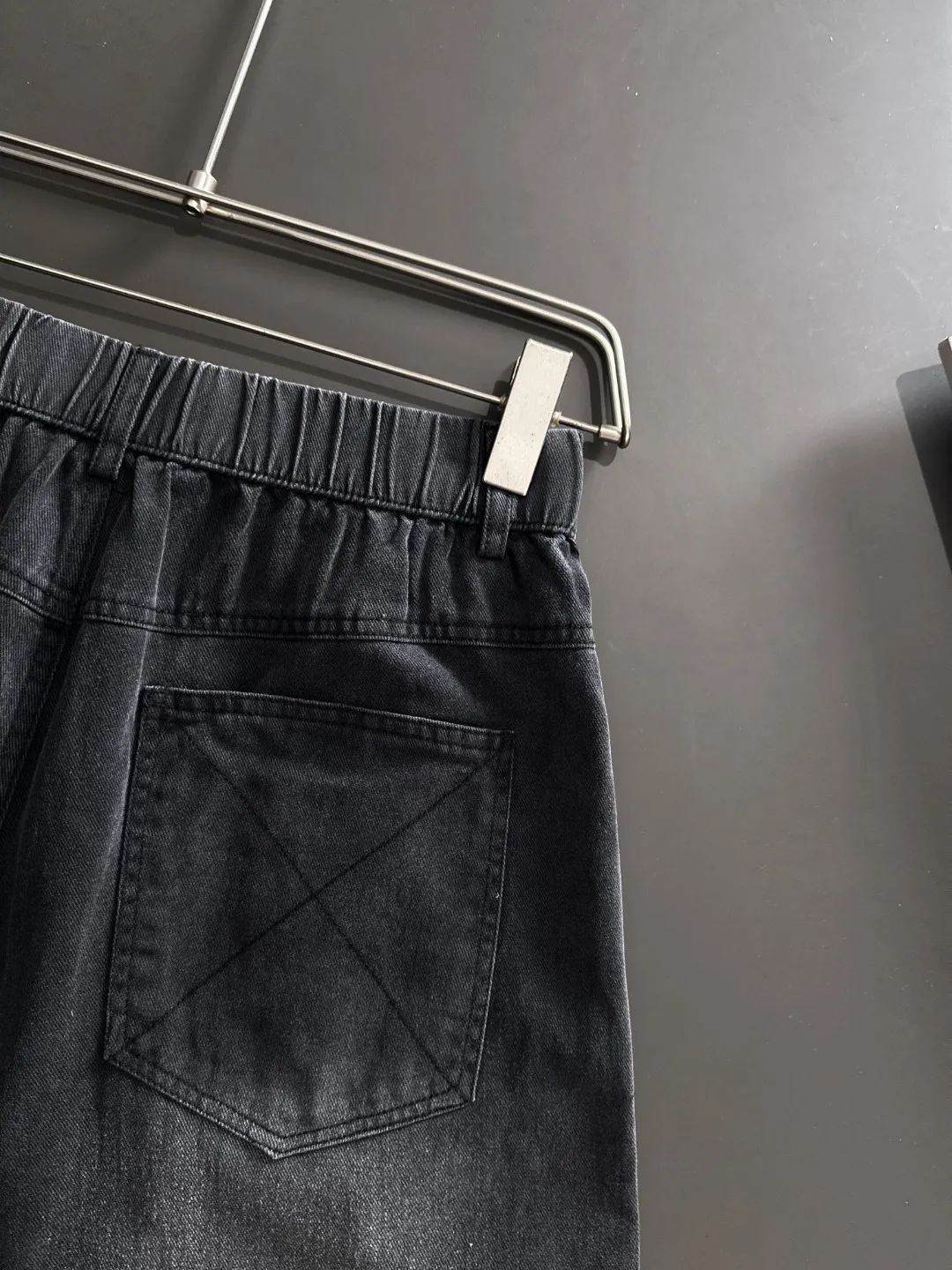 🅿️330 Next day shipping High-end goods Dior 2025 spring and summer new elastic band casual shorts, custom-made fabrics at the counter. High breathability and comfort, impeccable details, brand element design concept, reflecting high quality. It feels delicate and soft! It presents a casual cut and the upper body shape is great! Size: M-4XL