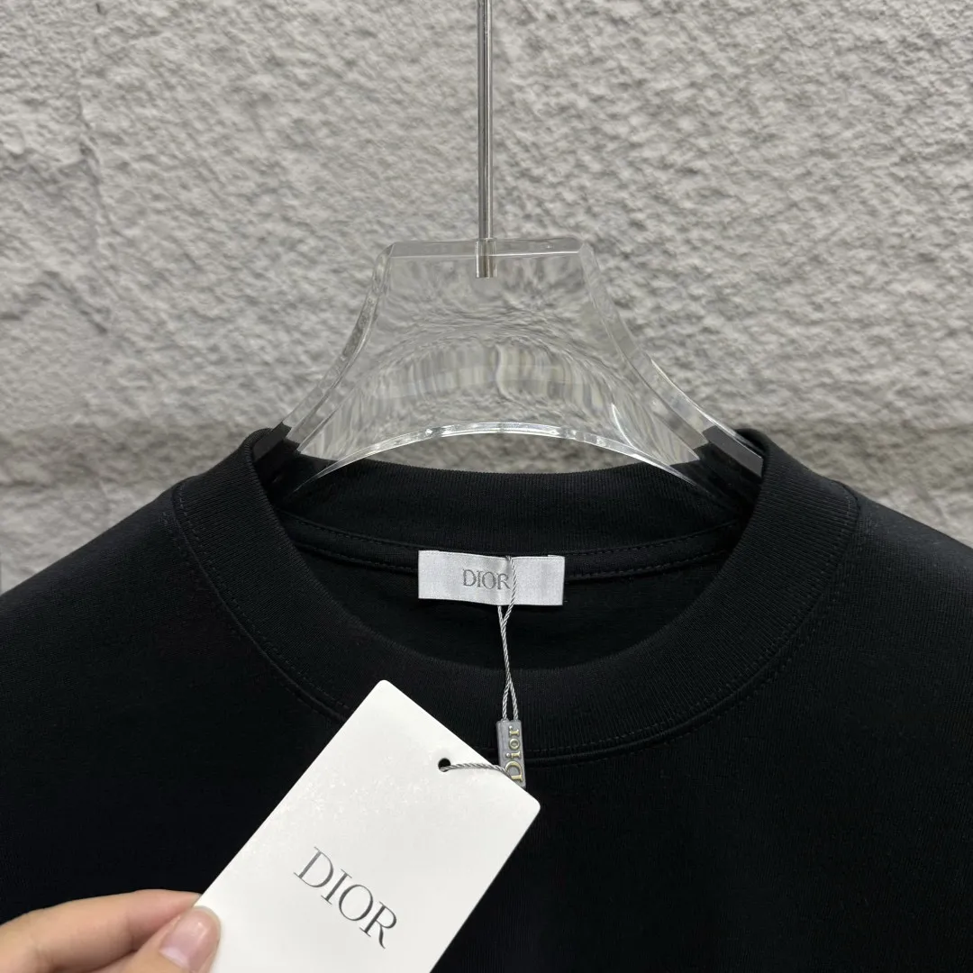 🅿️190 Dio*Dior 2025 spring and summer new style Stone joint letters embroidery Back printing Customized double yarn plain cotton fabric Short-sleeved T-shirt Unisex Size: S (90-130 catties) M (120-150 catties) L (140-165 catties) XL (160-180 catties) XXL (180-210 catties) Color: black white