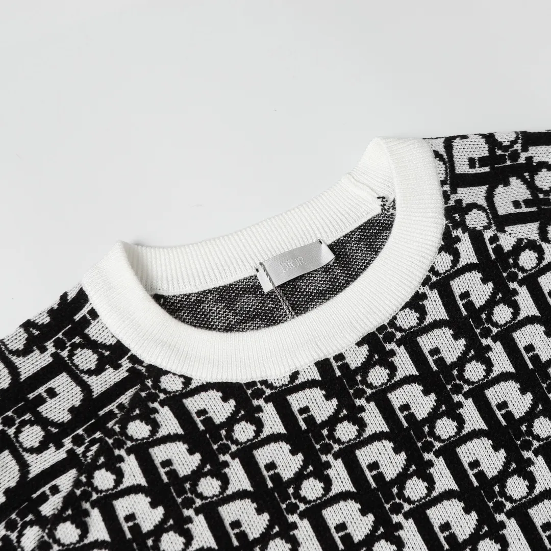 🅿️350 DIOR Dior jacquard round neck casual long-sleeved sweater. It can be easily integrated into casual or formal looks. It is a classic choice during the changing seasons. Same style for men and women. Color: Black Blue Green Size: XS S M L