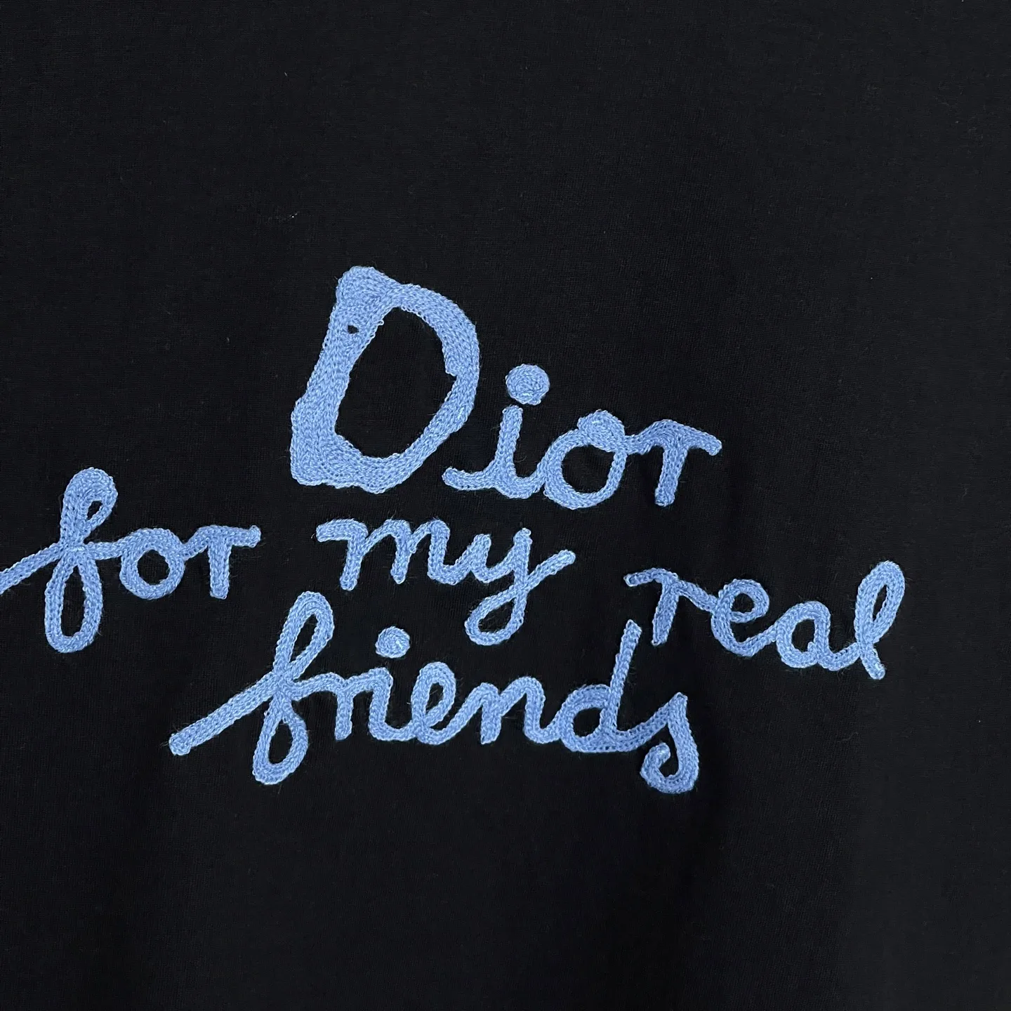 🅿️180 /A56 DIOR Dior fabric upgrade 300 high weight 2025ss embroidered ribbed letter round neck short sleeves Unisex T-shirt loose version, this T-shirt shows di0r from the di0r joint series for my real friends Logo, classic silhouette with ribbed crew neck, embroidery on the chest, burnt flower effect on the collar, sleeves and hem to enhance style, casual cut, can be paired with bottoms of the same season to create a fashionable look. Color: Black White Size: S-XL