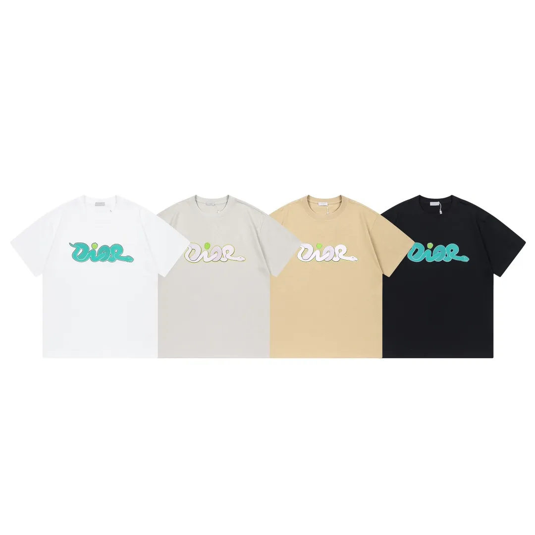 🅿️170 Dior Dior joint KAWS series 2025 new style Snake letter logo Uniform short-sleeved T-shirt for men and women ·Customized 280g 100% double yarn pure cotton fabric ·Dyeing 32 counts double-strand thread ·Kangli digital direct printing process ·Complete collar label, hangtag, main mark and three labels Color: Khaki Size: XS S M L