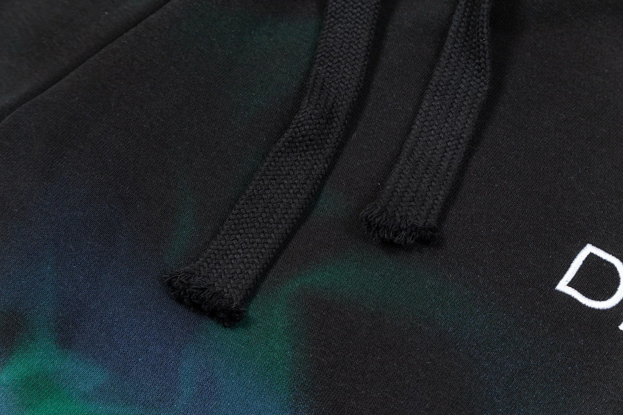 🅿️200 DIOR Dior 2025 new model, light luxury, hand-painted graffiti letter flame pattern, imported machine embroidered small letter logo, back pocket design, daily commuting wear for men and women, casual shorts ·Customized terry fabric ·Adjustable elastic waist design ·Waist label tag with three washable marks Color: Black Size: S M L XL