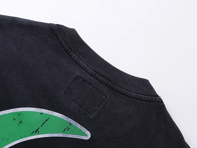 1038# P126 Washed Black Real Shot Godspeed American Fashion Rock Street Retro Washed Distressed Printed Cotton Short Sleeves Fabric: 250g 32 Count Fine Cotton Double Yarn Pure Cotton Color: Washed Black Size: S M L XL