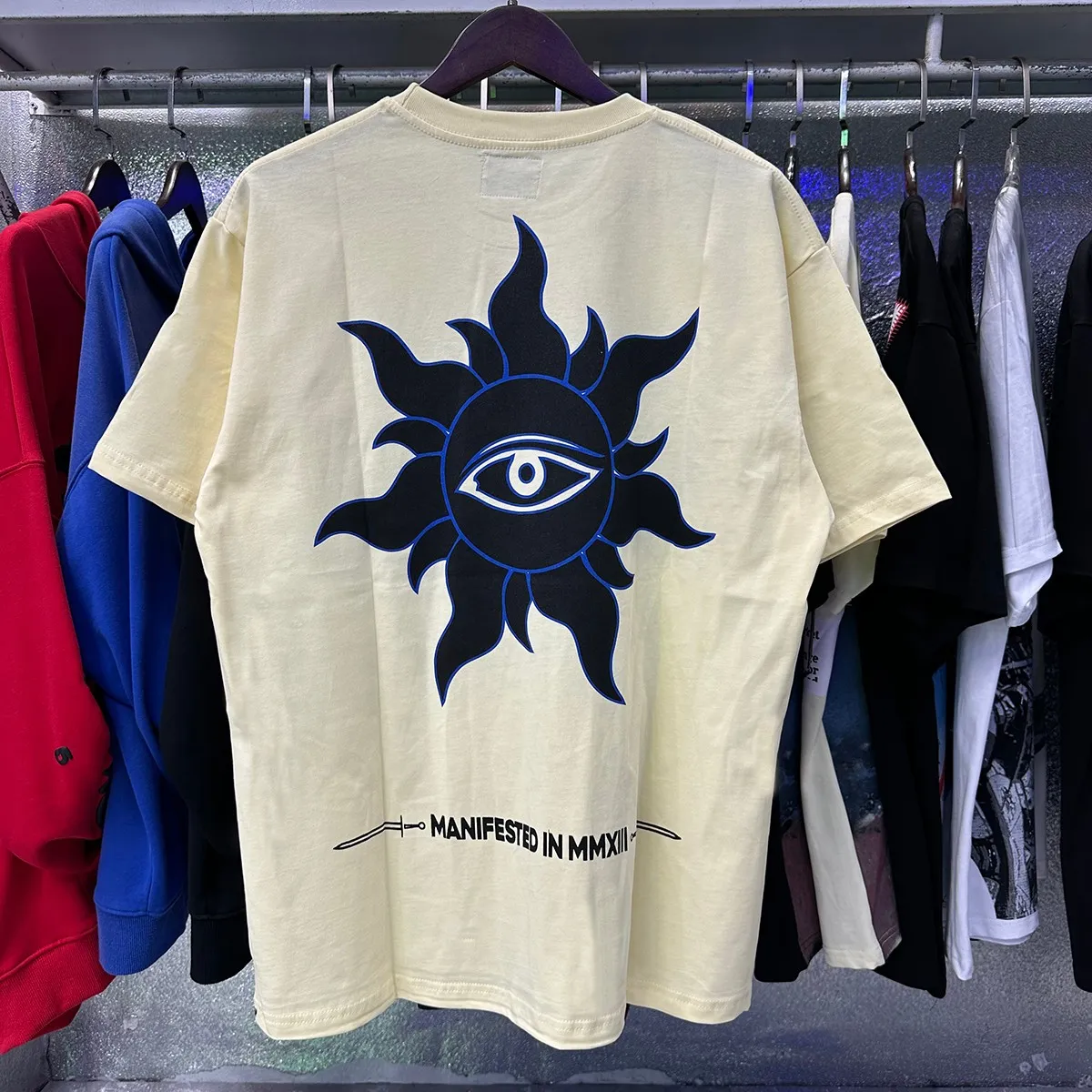 Actual photo, No. 7039, foreign trade beauty trend Godspeed urban UFO flying saucer printing high quality double yarn pure cotton casual short-sleeved T-shirt batch 110 Color: black, apricot; Size: S M L XL